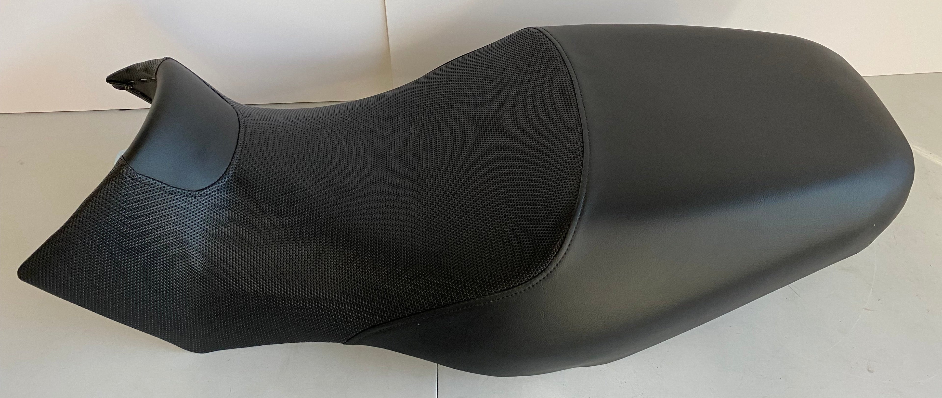 Selle Buell Ulysses XB12X modèle low NEUVE REF OEM 51901-06YA