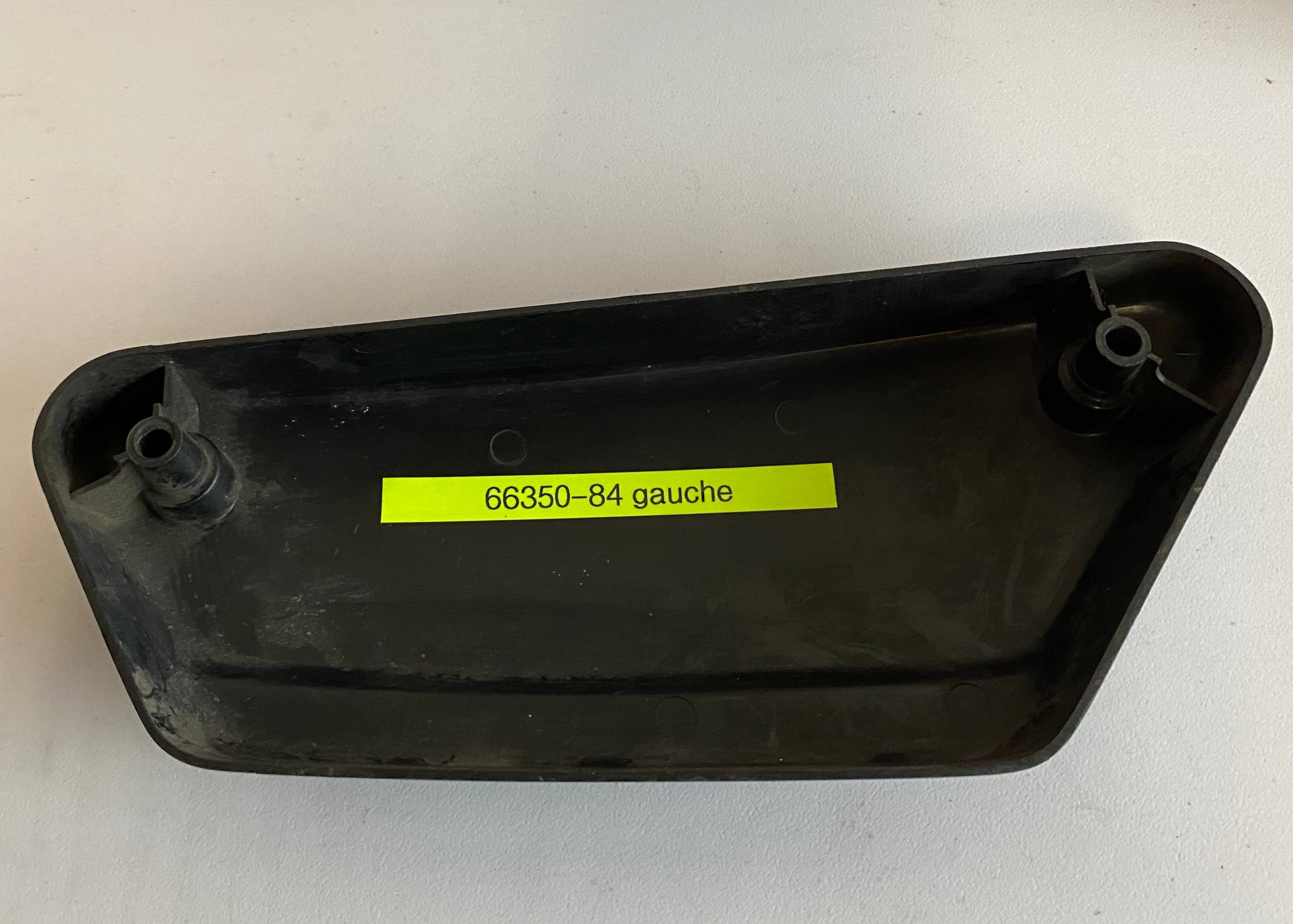 Linke Seitenabdeckung FXR Harley Davidson REF OEM: 66350-84