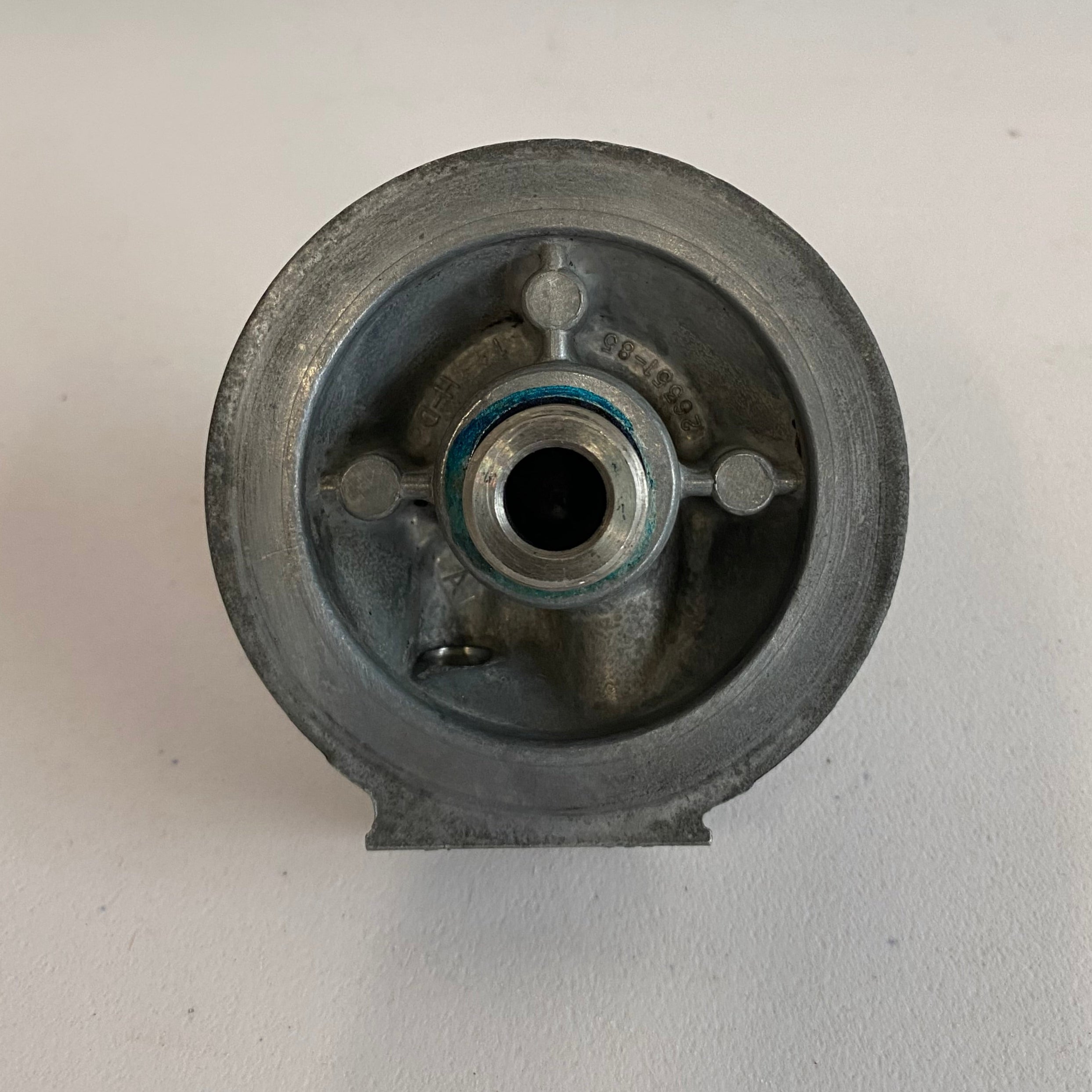 Support de filtre à huile FXR Harley Davidson REF OEM : 26351-85