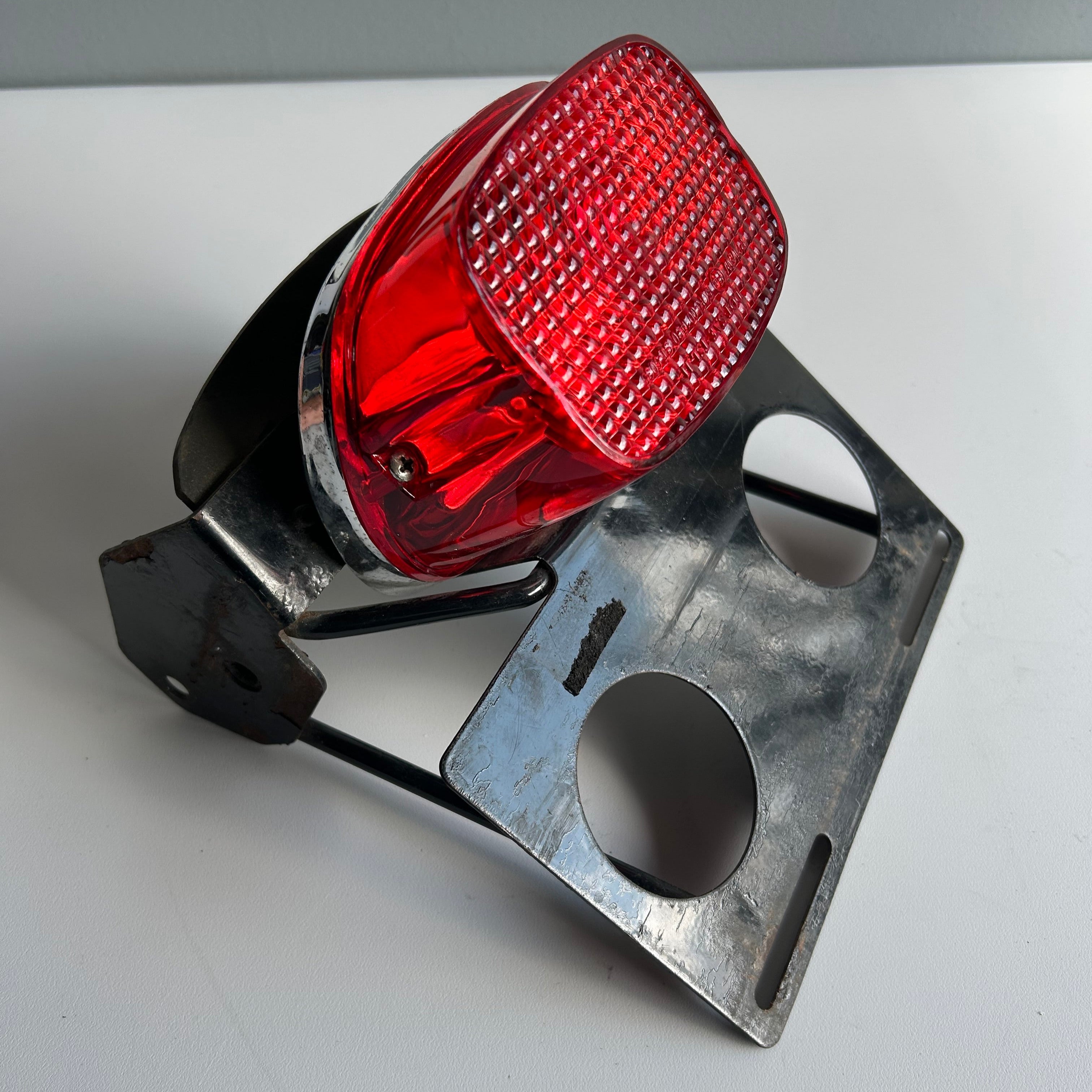 Harley Davidson Softail Light/License Plate Bracket REF: 59993-80B