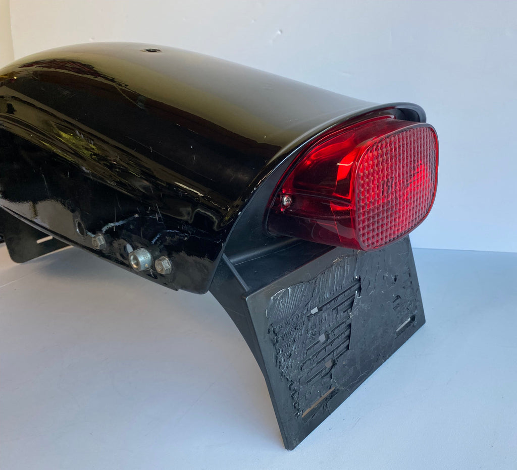 Garde boue arrière Dyna Fat Bob Harley Davidson REF OEM 60218-08