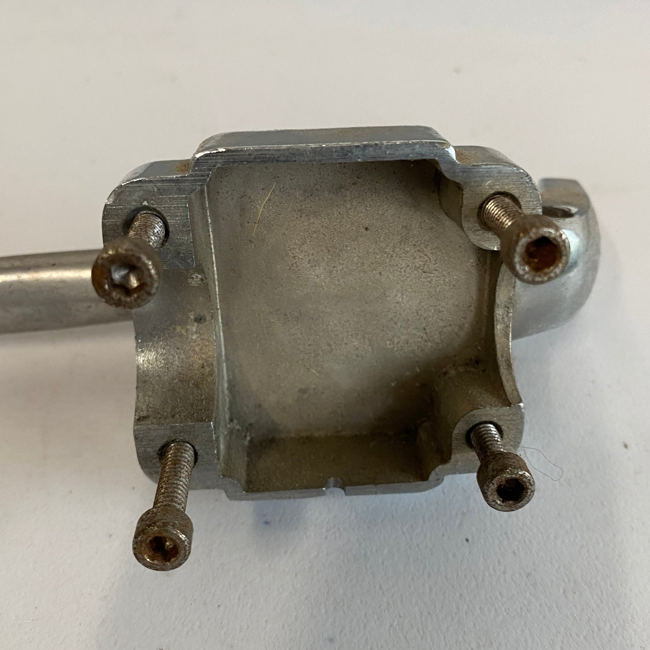 Chromhalterung + Harley Davidson Kupplungshebel REF OEM: 38608-73