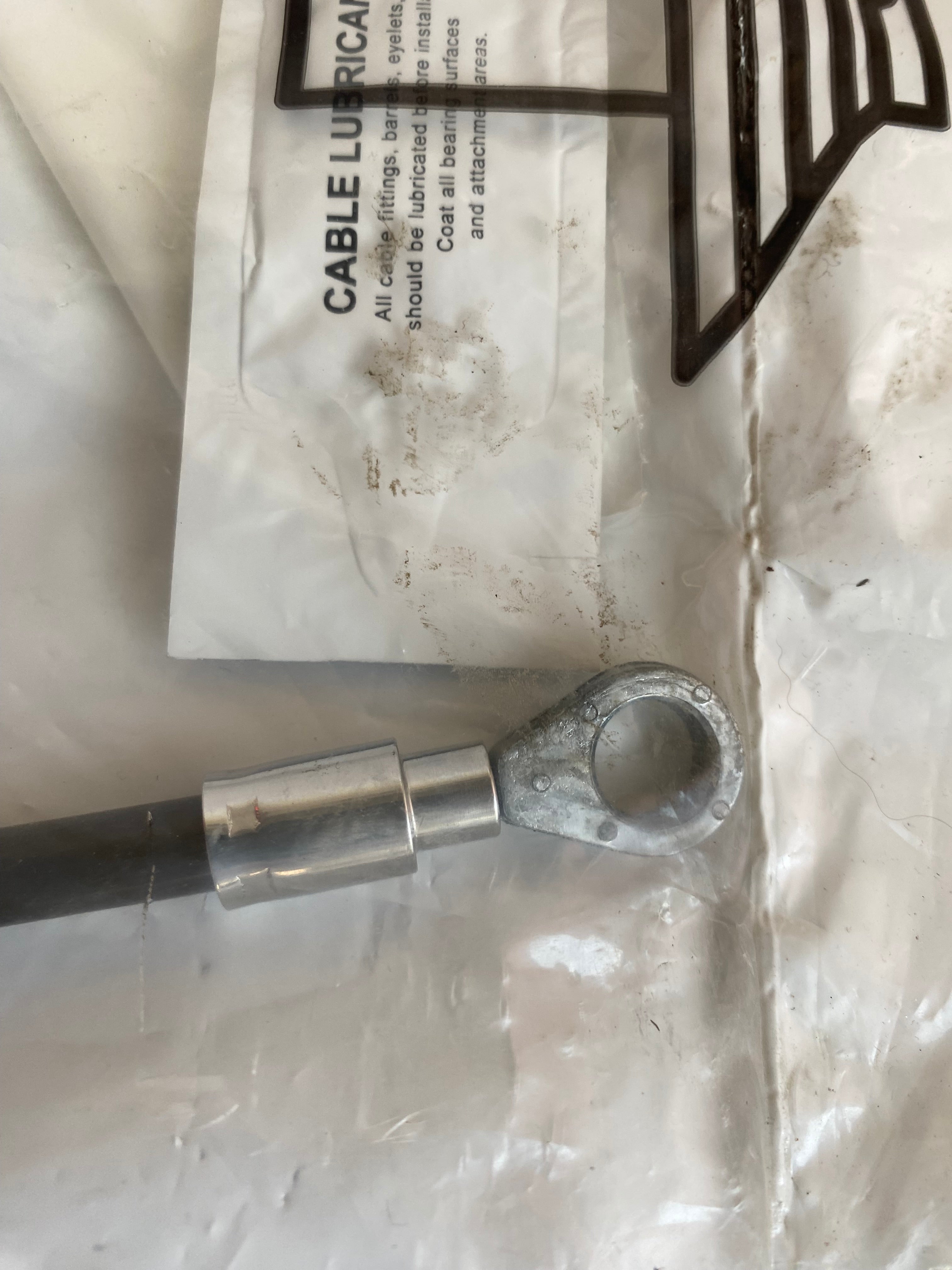 Cable embrayage 61-3/4 pouces Barnett Big Twin Harley Davidson REF MCS 570061