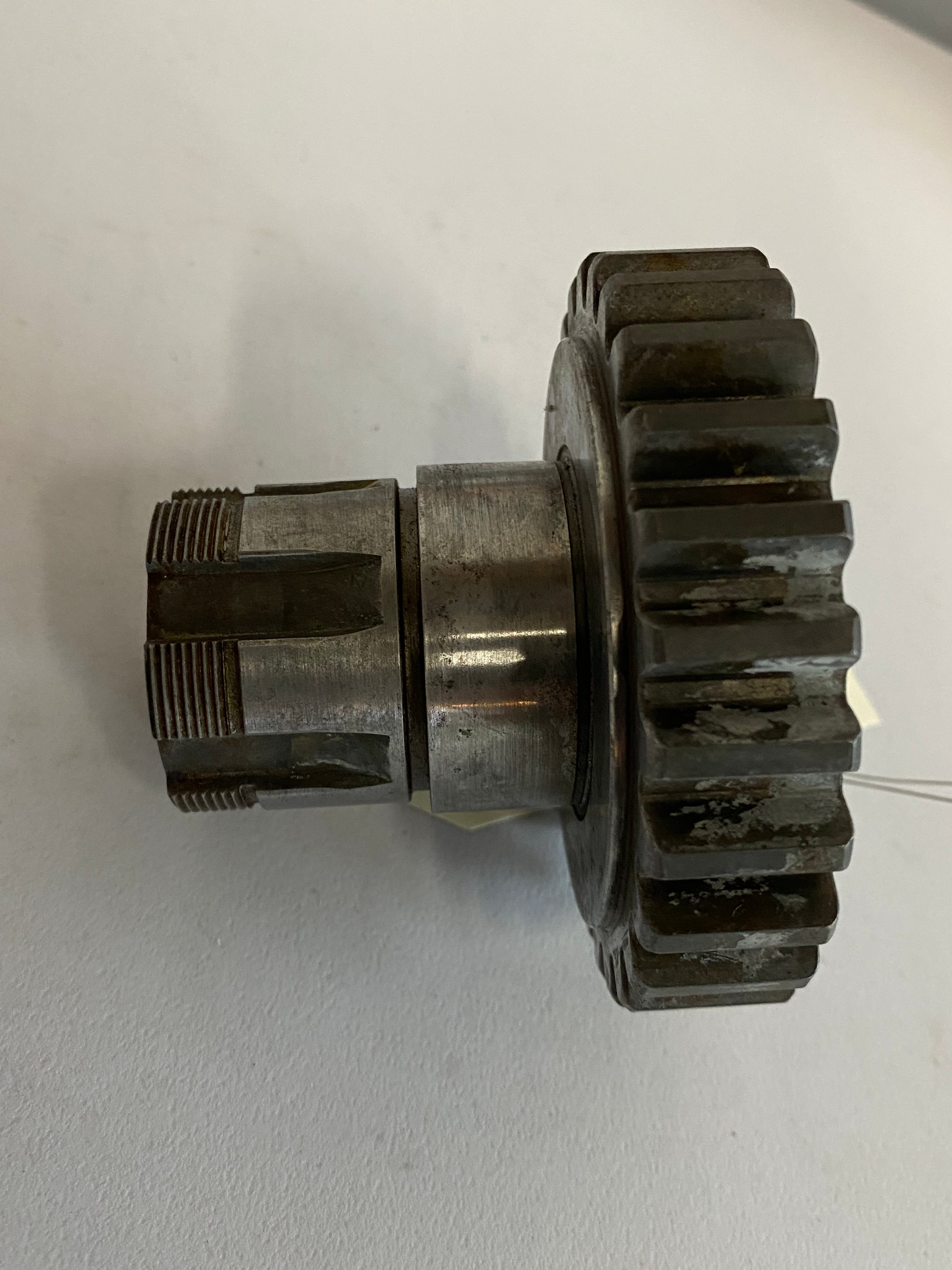 4th speed pinion main shaft Harley Davidson REF OEM: 35067-77A