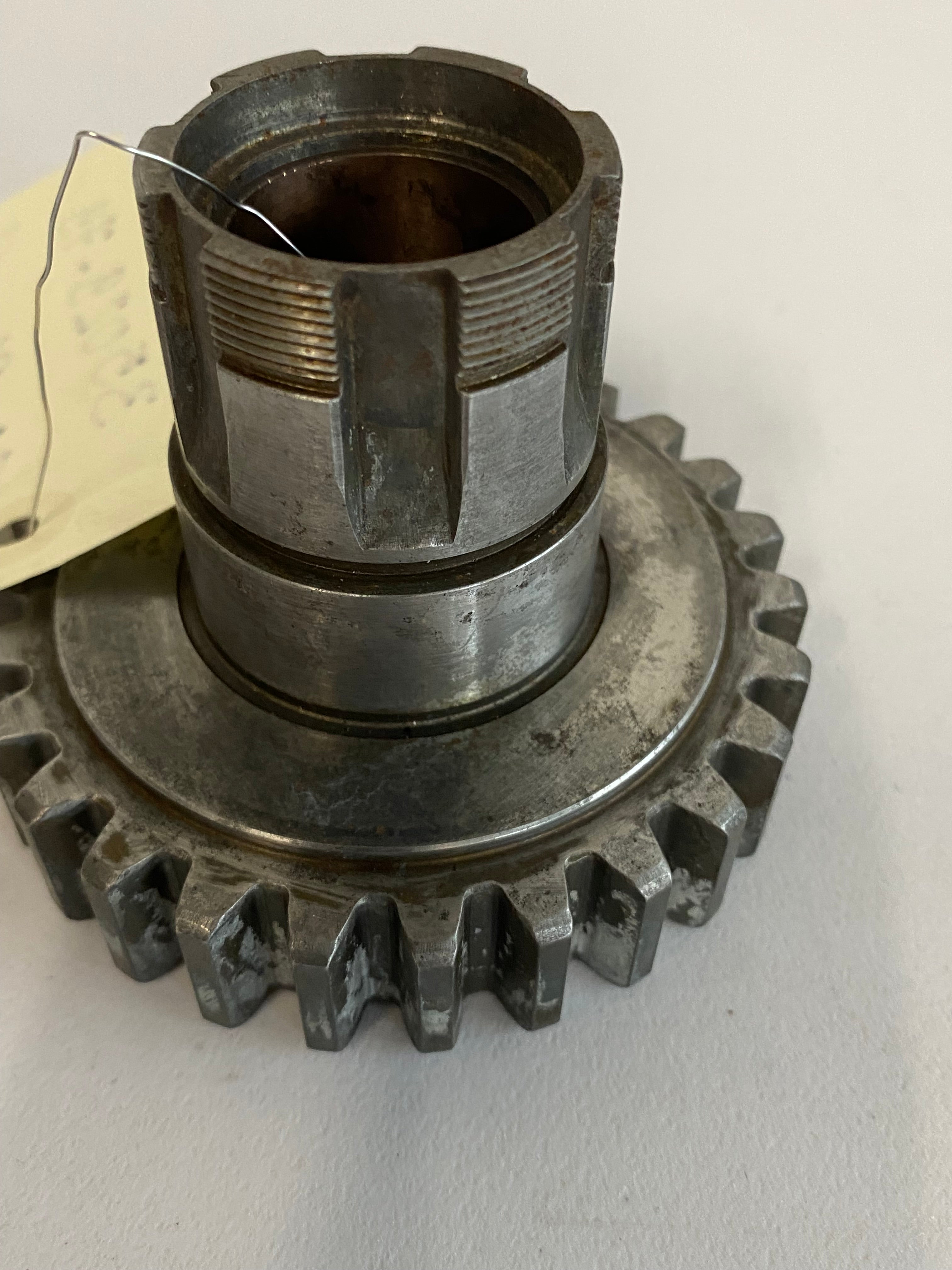 4th speed pinion main shaft Harley Davidson REF OEM: 35067-77A