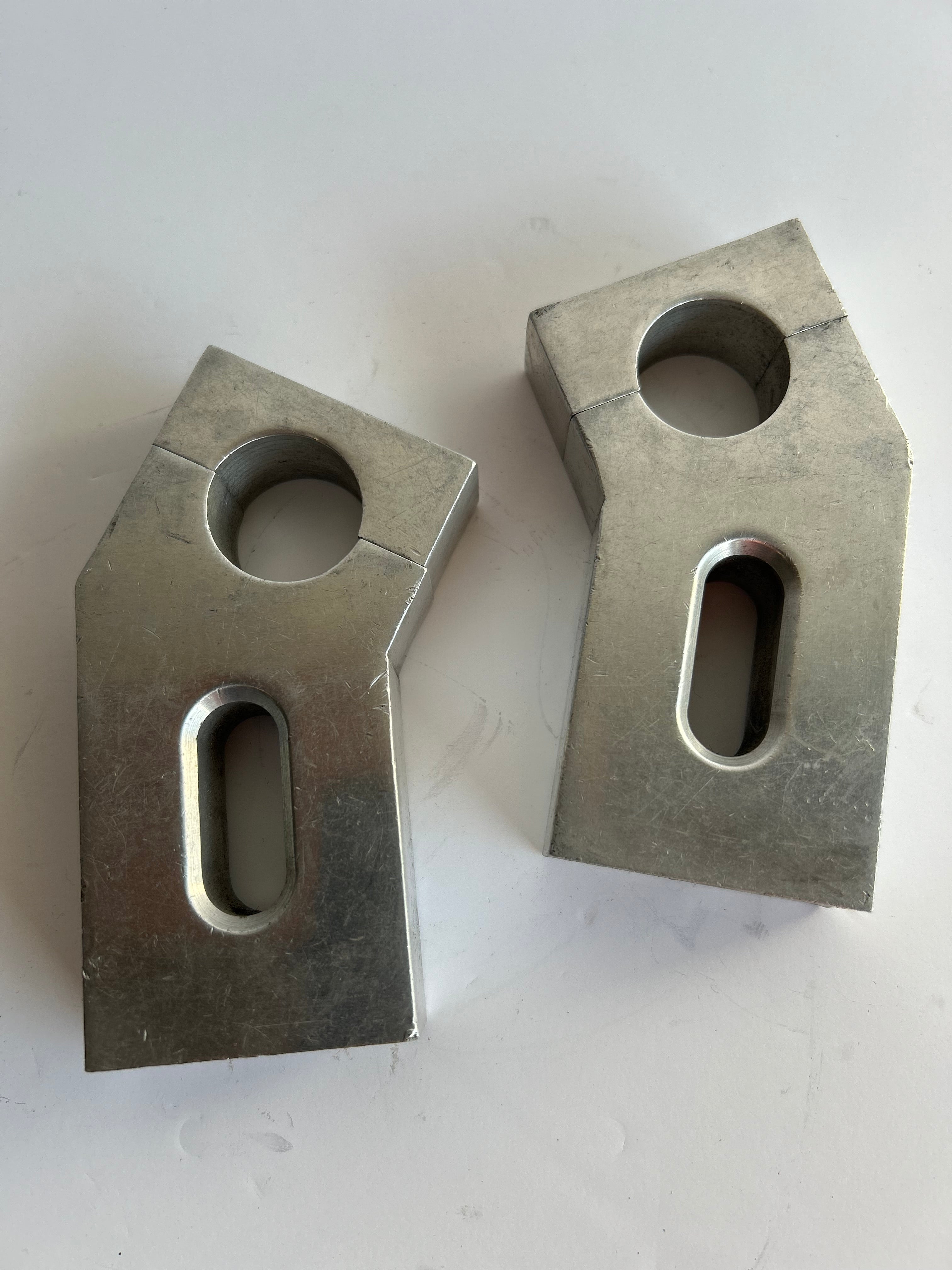 Jeu de risers coudés 3 pouces alu Harley Davidson Chopper