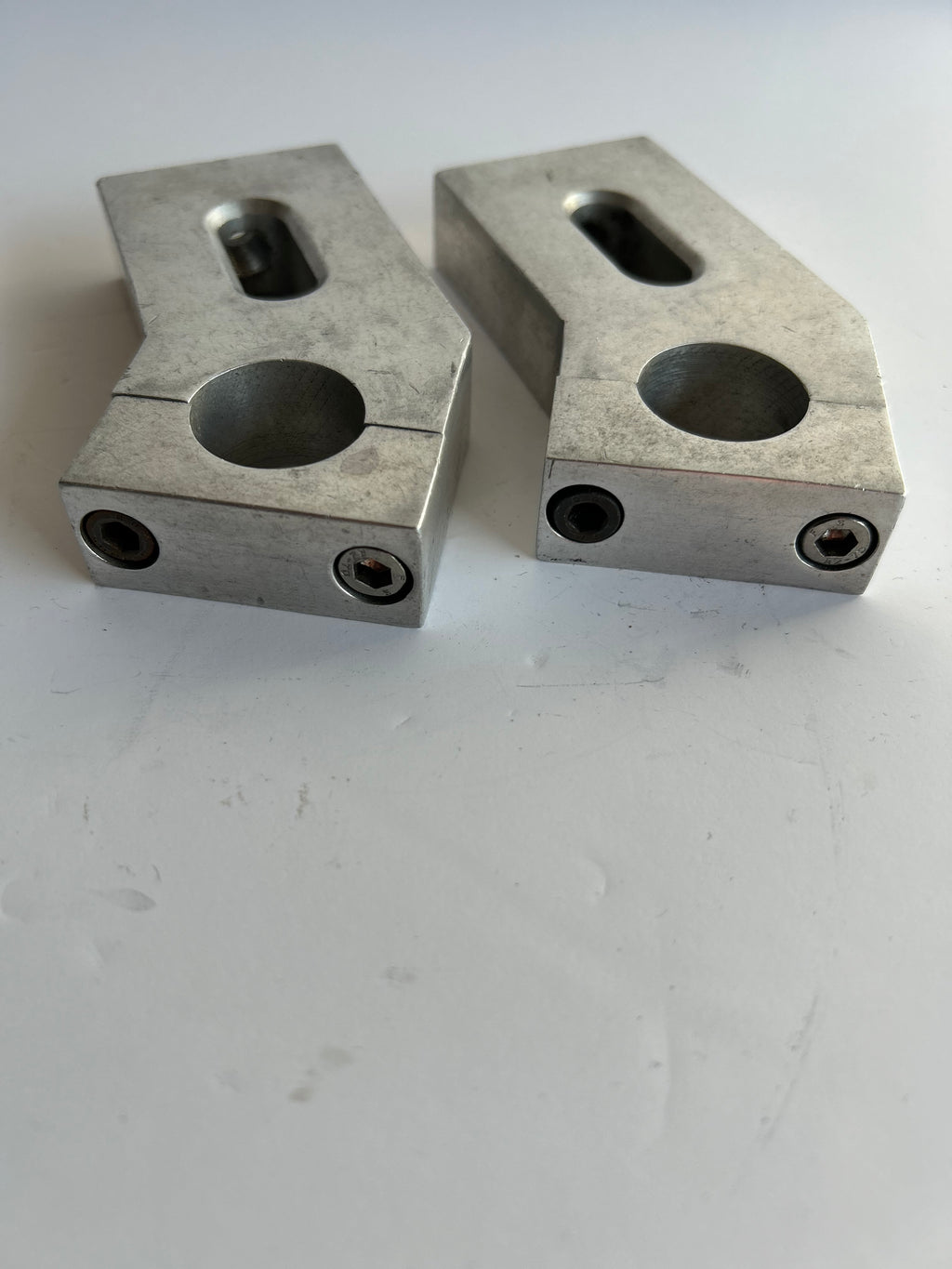 Jeu de risers coudés 3 pouces alu Harley Davidson Chopper