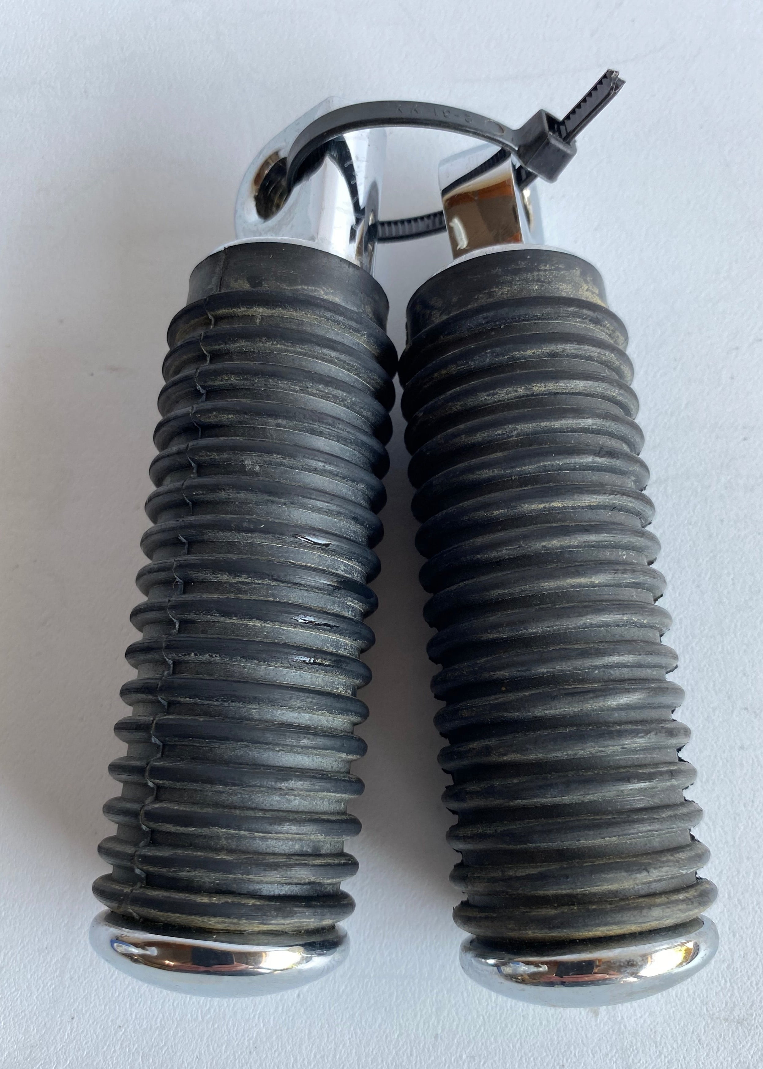 Jeu de cales pieds custom Harley Davidson REF Drag DS253406