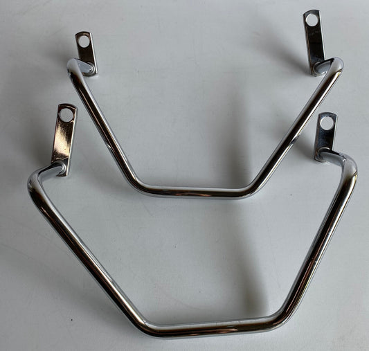 Jeu écarteurs de sacoches Dyna Harley Davidson REF Idem 90589-91D