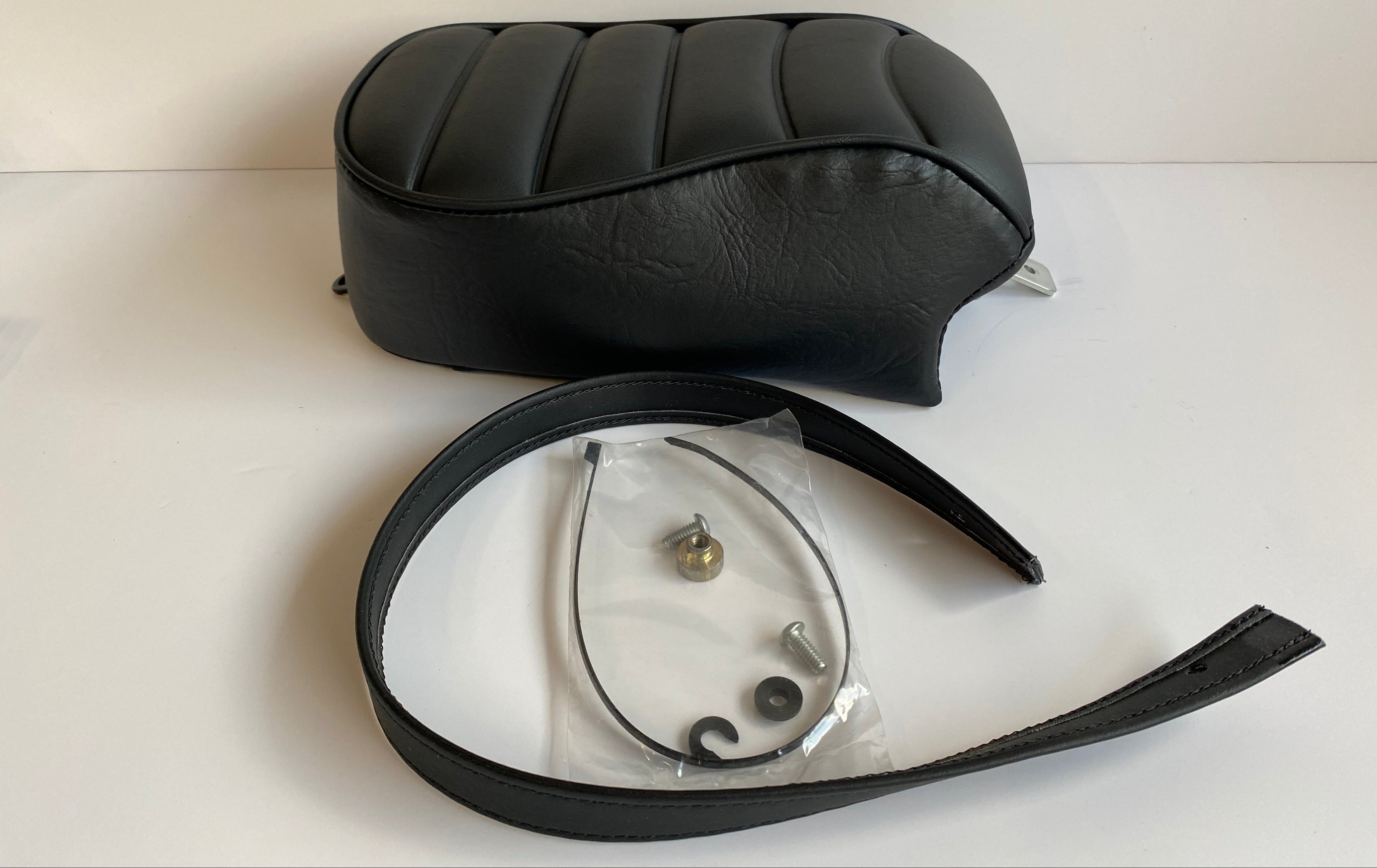 Siège passager Sportster 883 Iron & 1200 N Harley Davidson REF 52400127