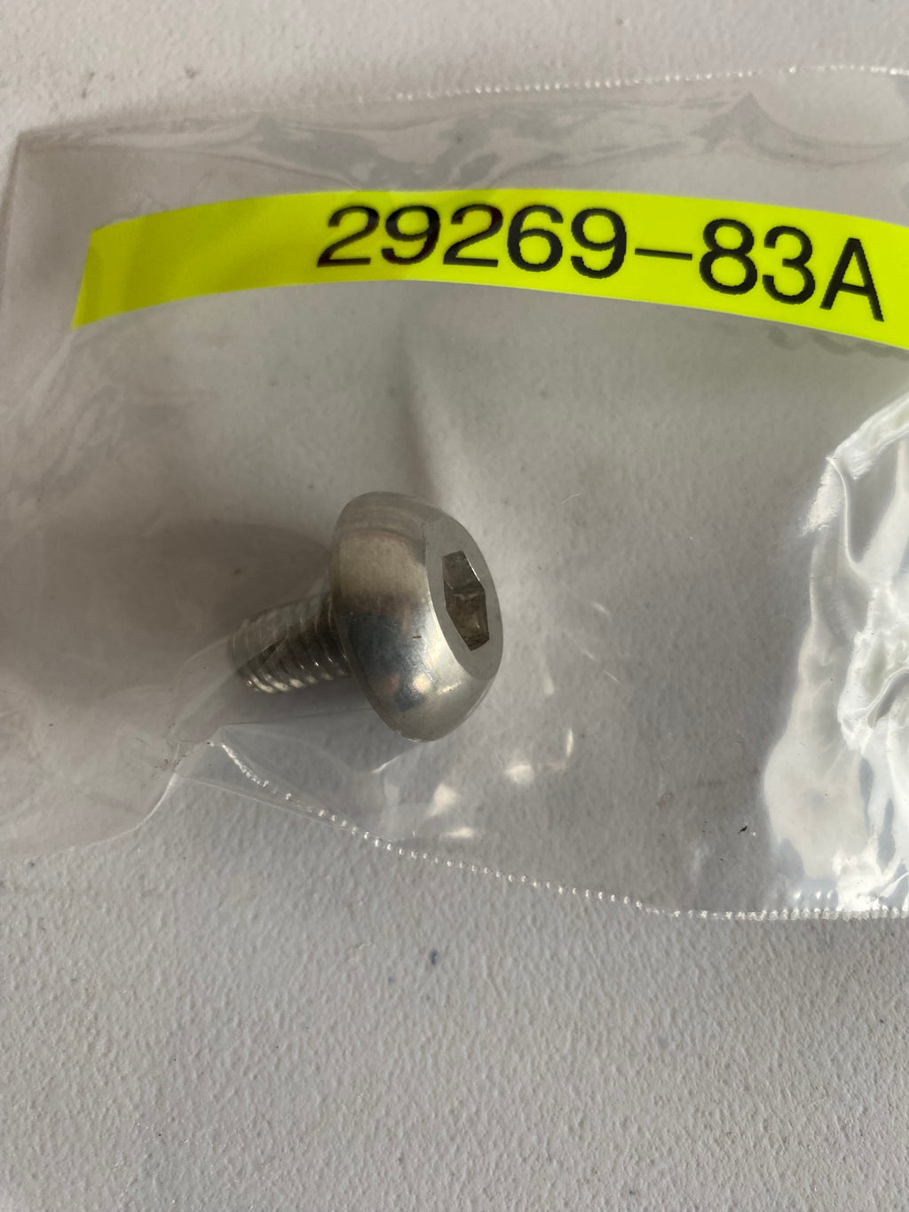 Vis de couvercle de filtre à air Harley Davidson REF OEM : 29269-83A