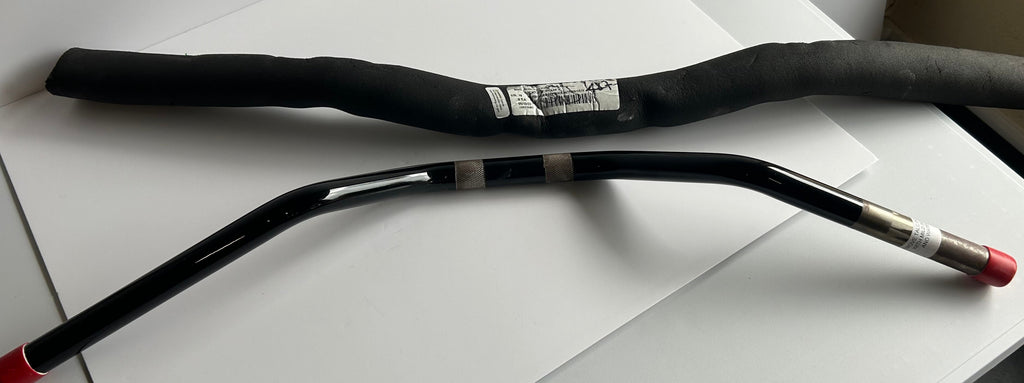 guidon noir Khrome Werks Street X Harley Davidson REF Drag: 0601-5661
