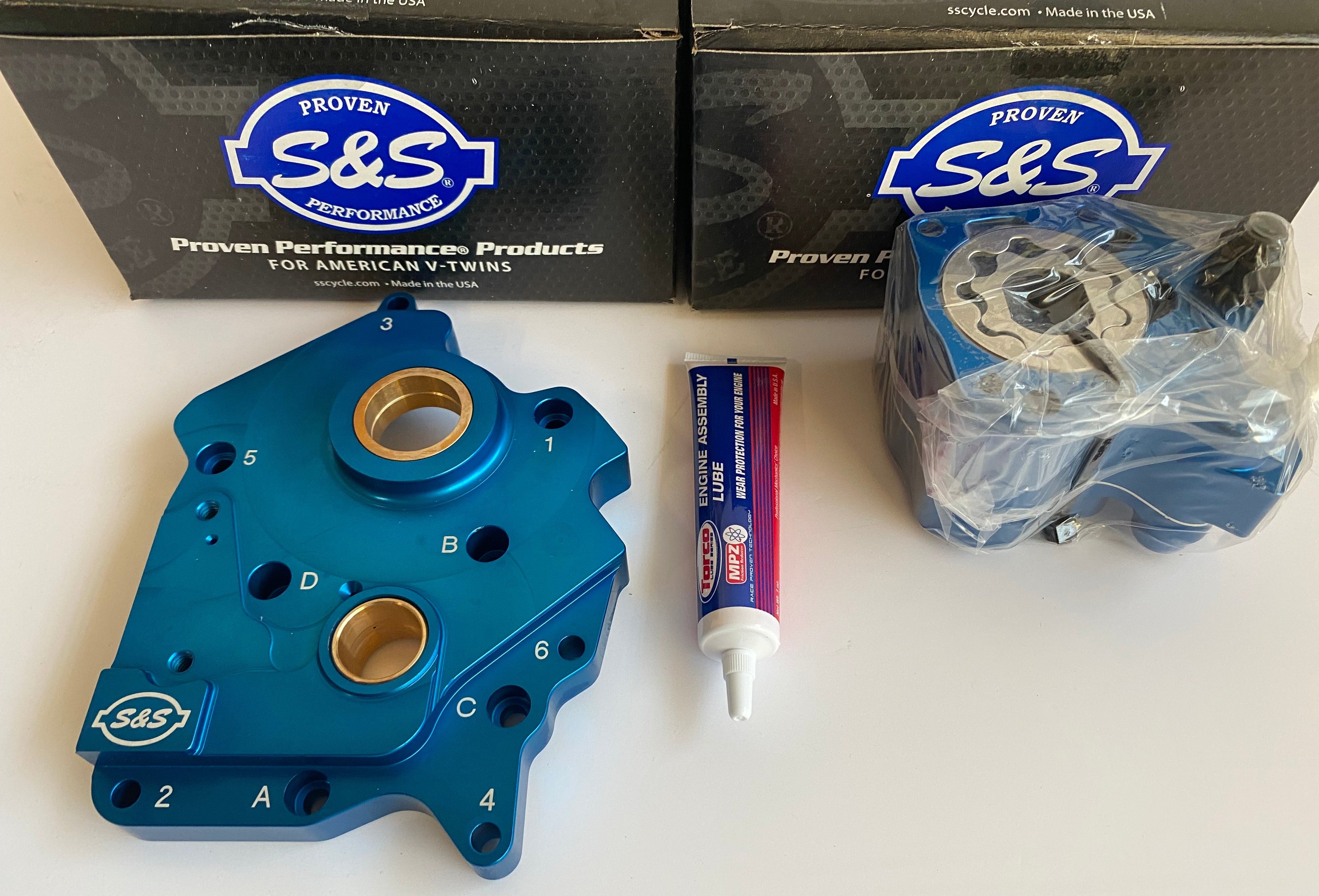 Kit pompe à huile + plateau S&S Harley Davidson M8 REF S&S 310-0998B