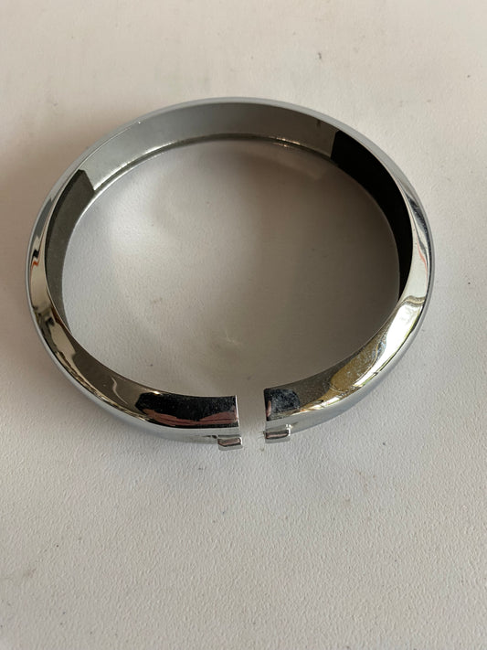 Cerclage passing lamp 4,5 pouces Harley Davidson REF OEM : 68725-62A