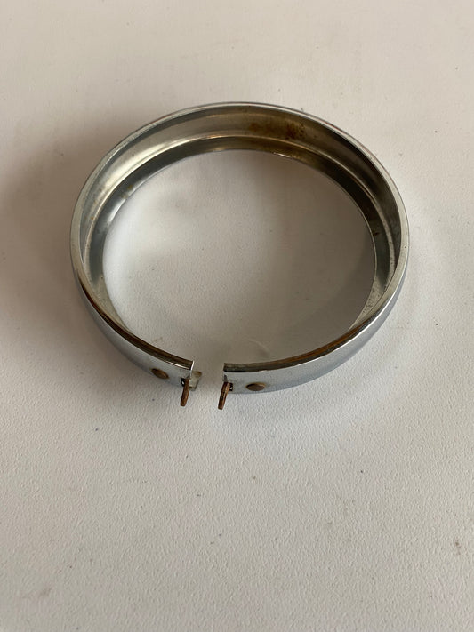 Cerclage passing lamp 4,5 pouces Harley Davidson REF OEM : 68725-62