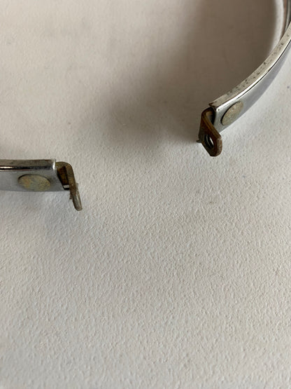 Demi cerclage de phare 5 3/4 pouces Harley Davidson REF OEM : 67744-75