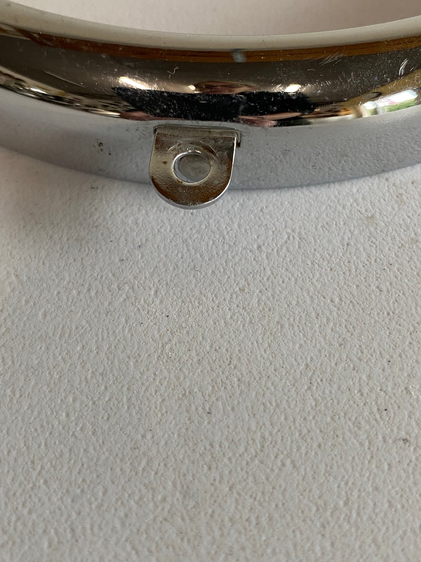 Cerclage de phare 5 3/4 pouces Harley Davidson REF OEM : 67894-93A