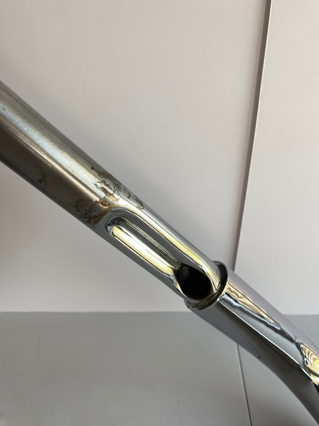 Guidon apehanger 11 pouces diamètre 1-1/4 pouces Springer  Harley Davidson REF MCS 901424