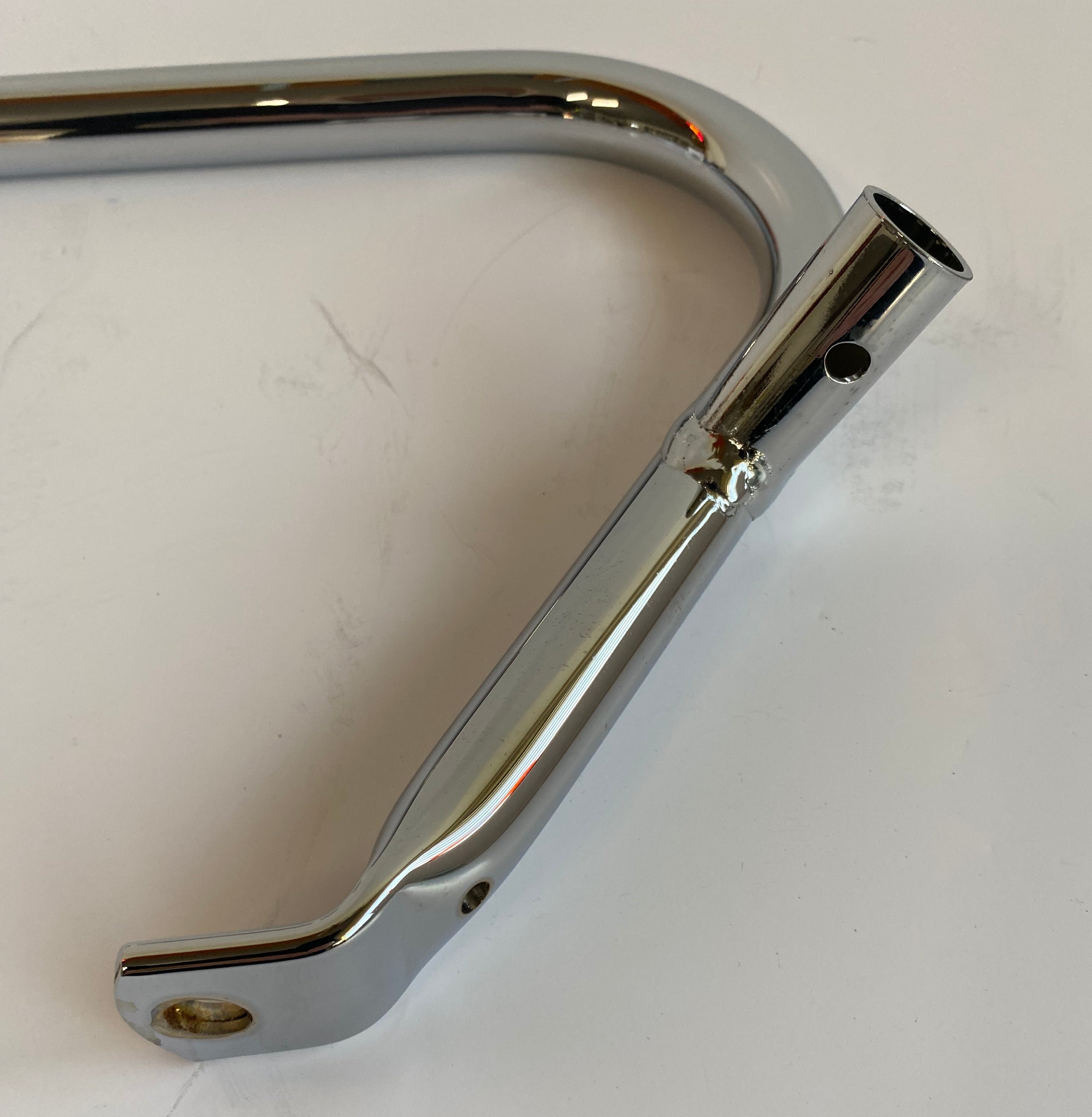 Barre protection droit sacoche Touring Harley Davidson REF OEM 49176-97