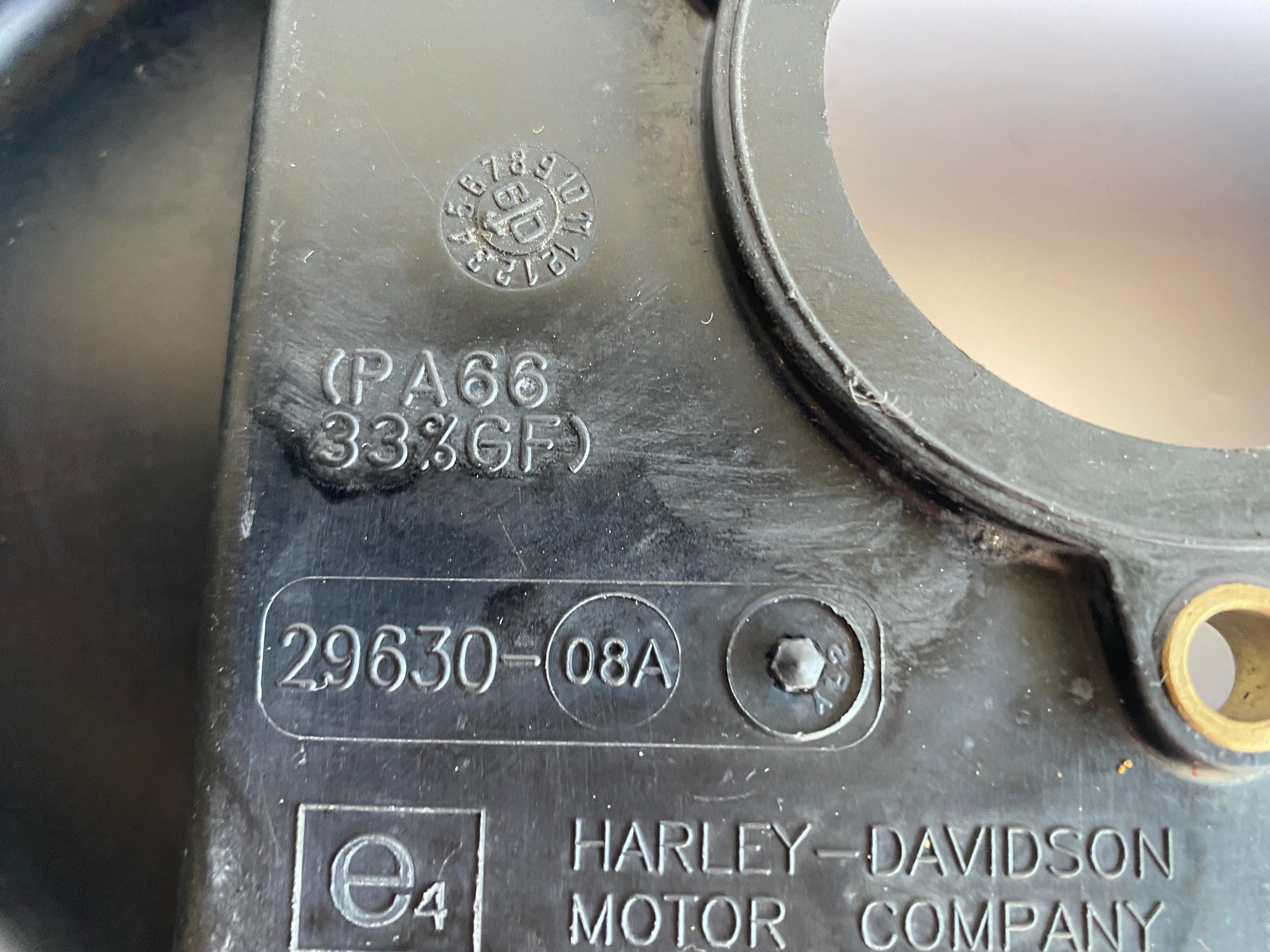 Support de filtre à air Touring Harley Davidson REF OEM 29630-08A