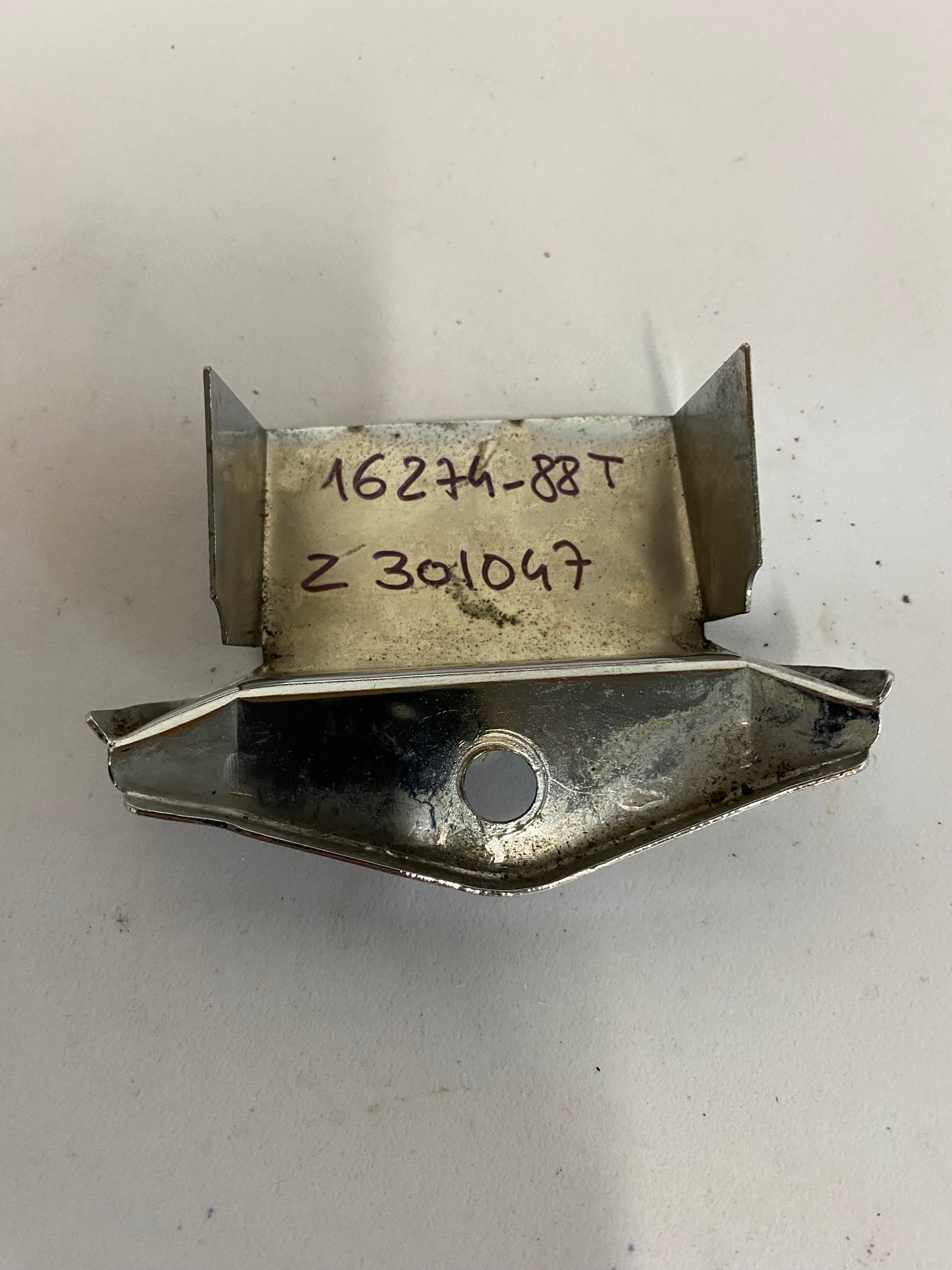 Cache support moteur supérieur Harley Davidson REF OEM :16274-88T