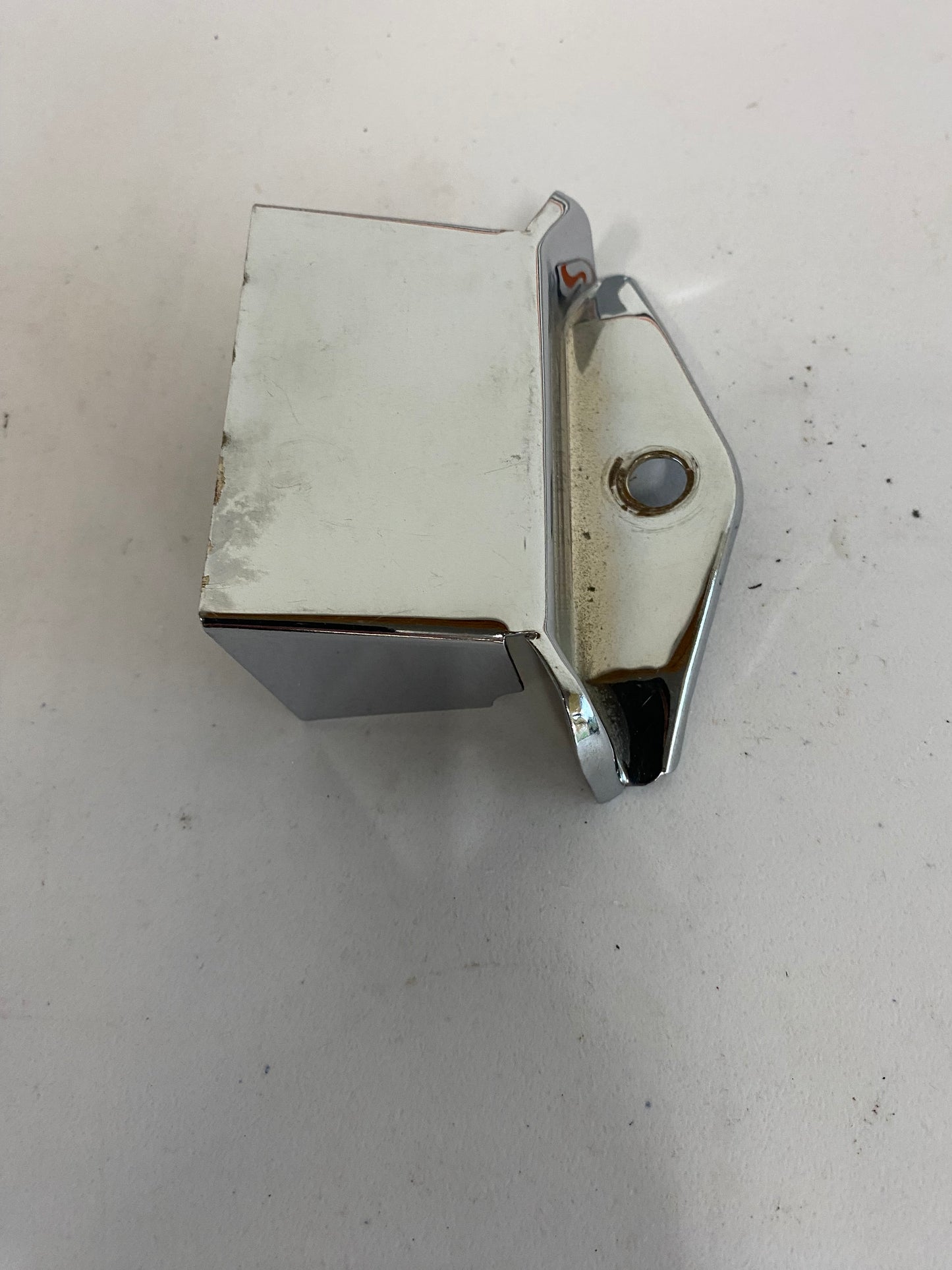 Cache support moteur supérieur Harley Davidson REF OEM :16274-88T