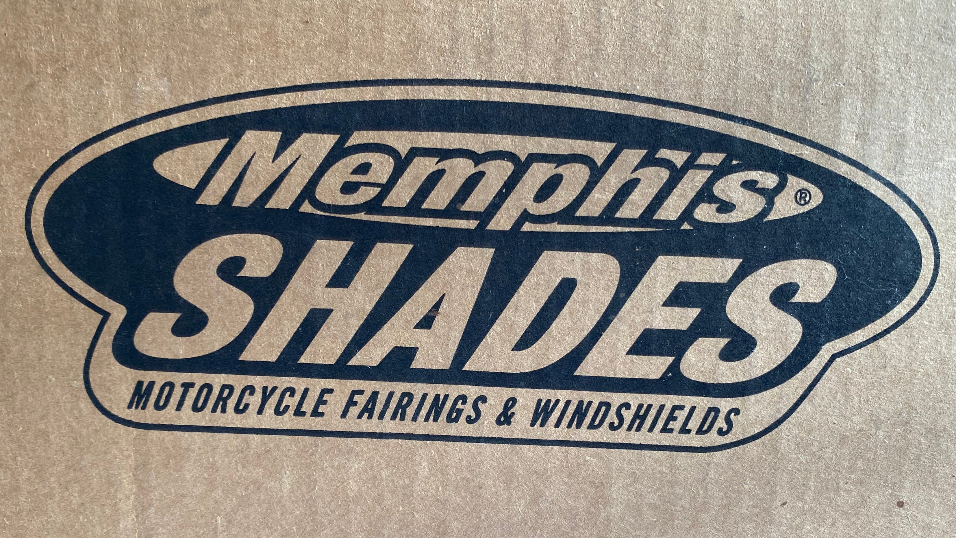 Pare brise 9 pouces Memphis Shades Batwing Harley Davidson REF Drag 2310-0306