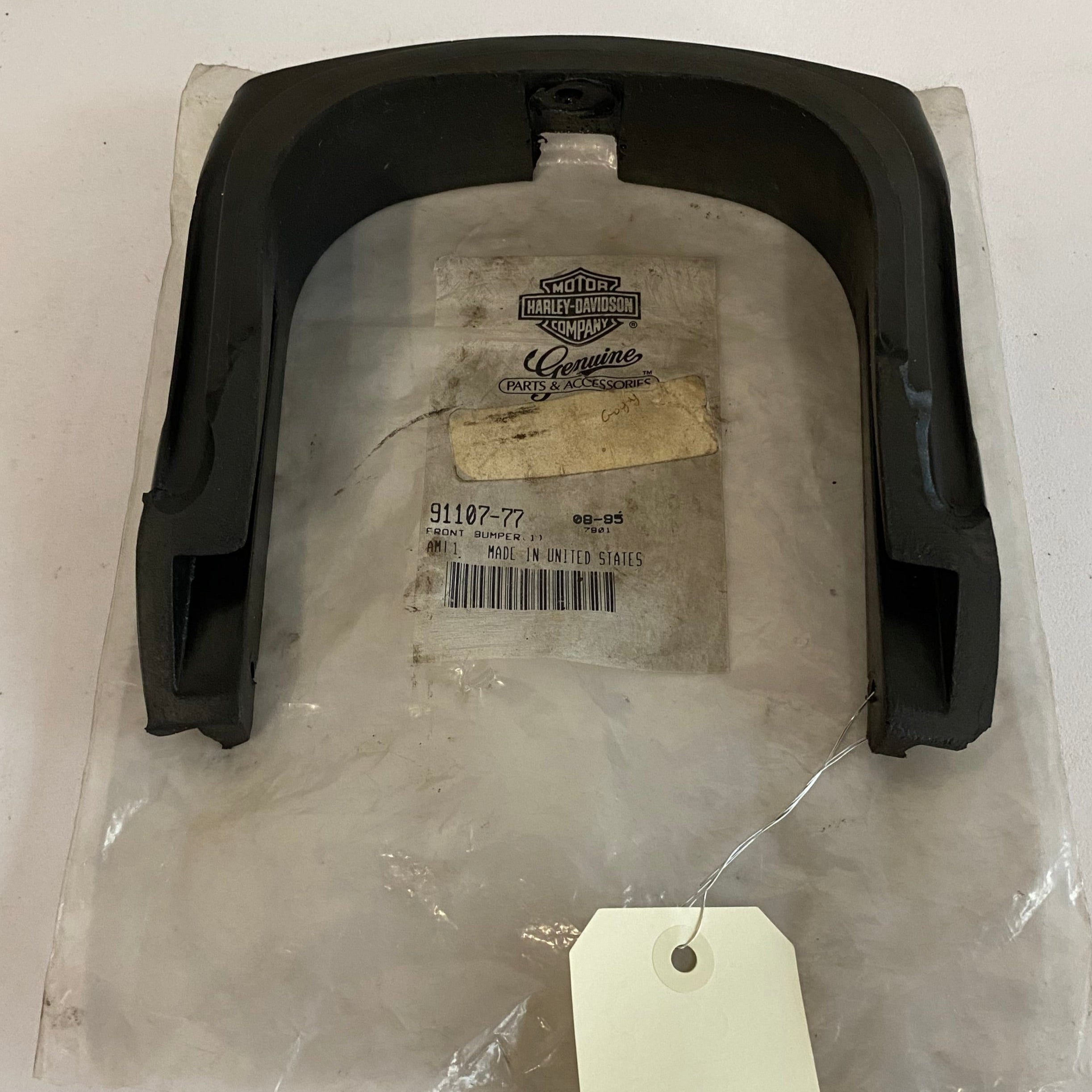 Bumper avant Touring Harley Davidson REF OEM : 91107-77