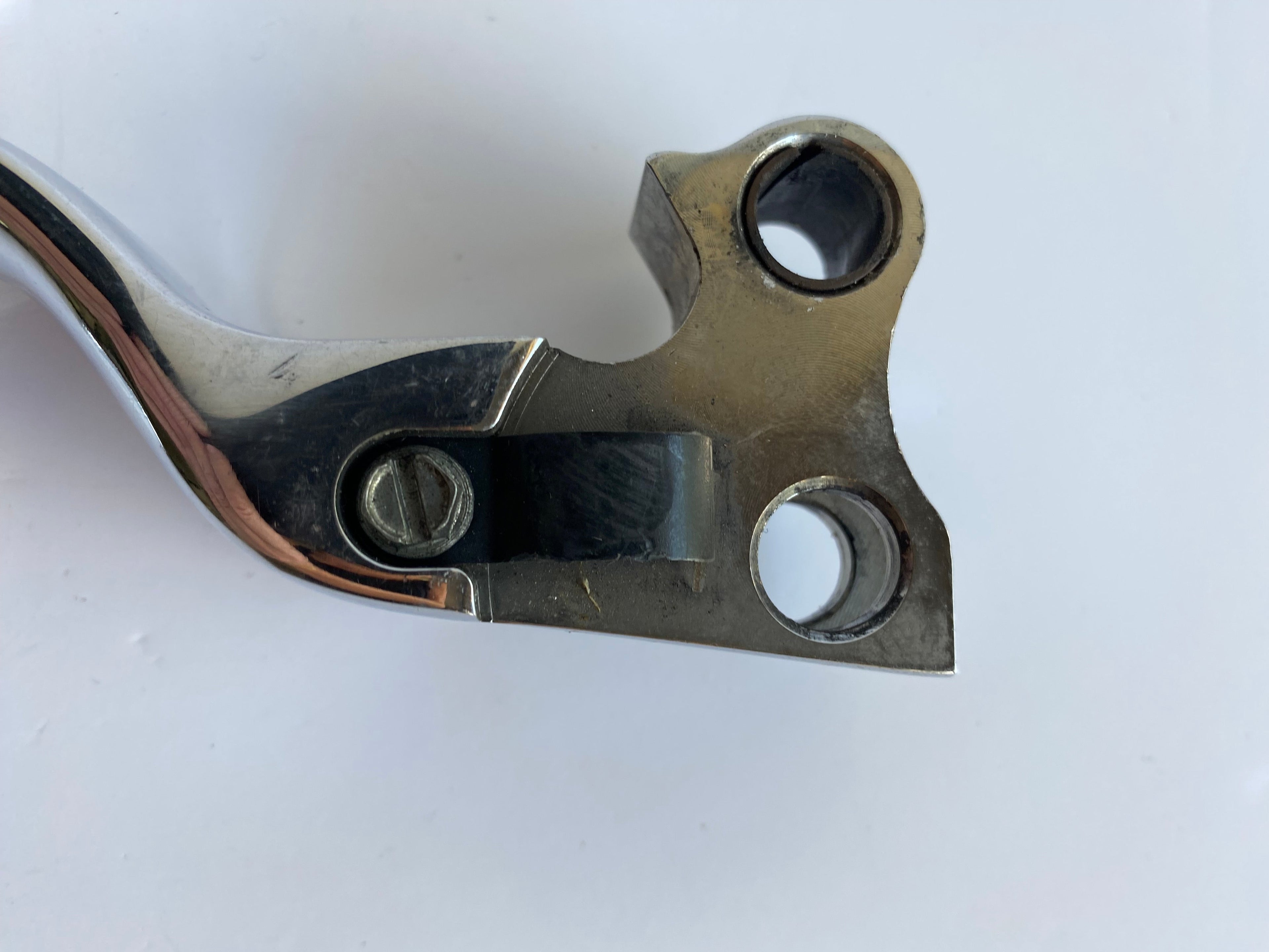 Levier d'embrayage a câble chromé Harley Davidson REF OEM : 45015-96
