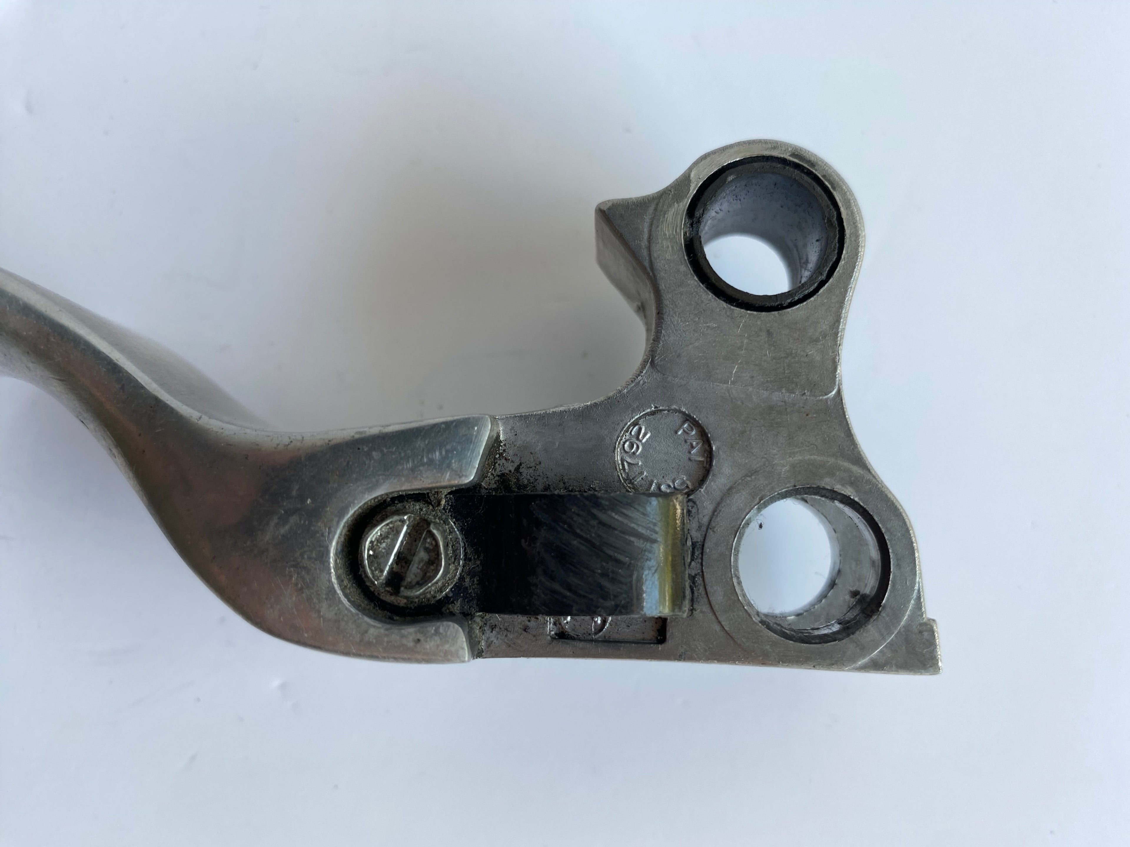 Levier d'embrayage à câble Harley Davidson REF OEM : 45015-96