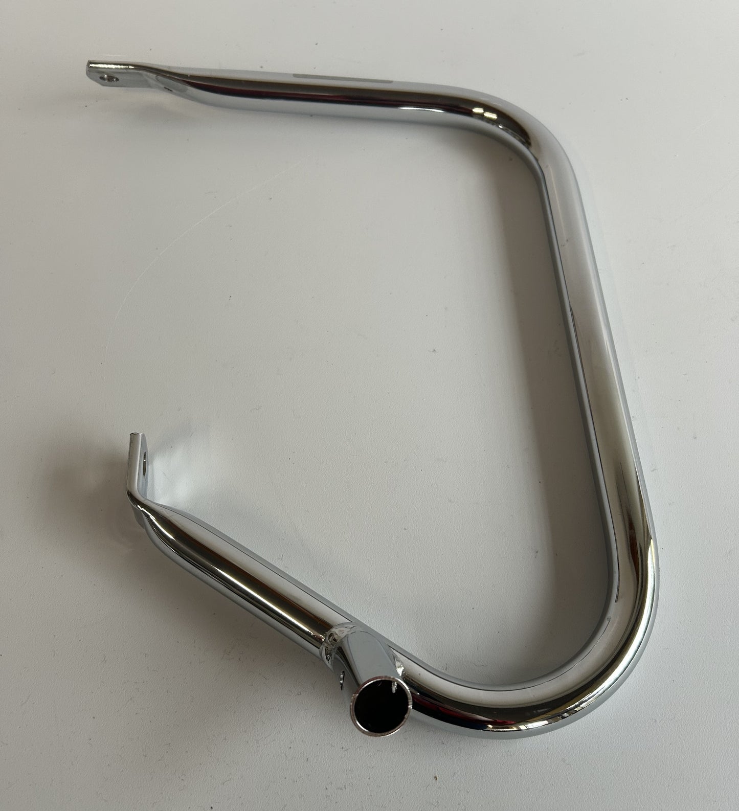 Crash bar arrière protection sacoche droite Harley Davidson REF OEM 49176-97
