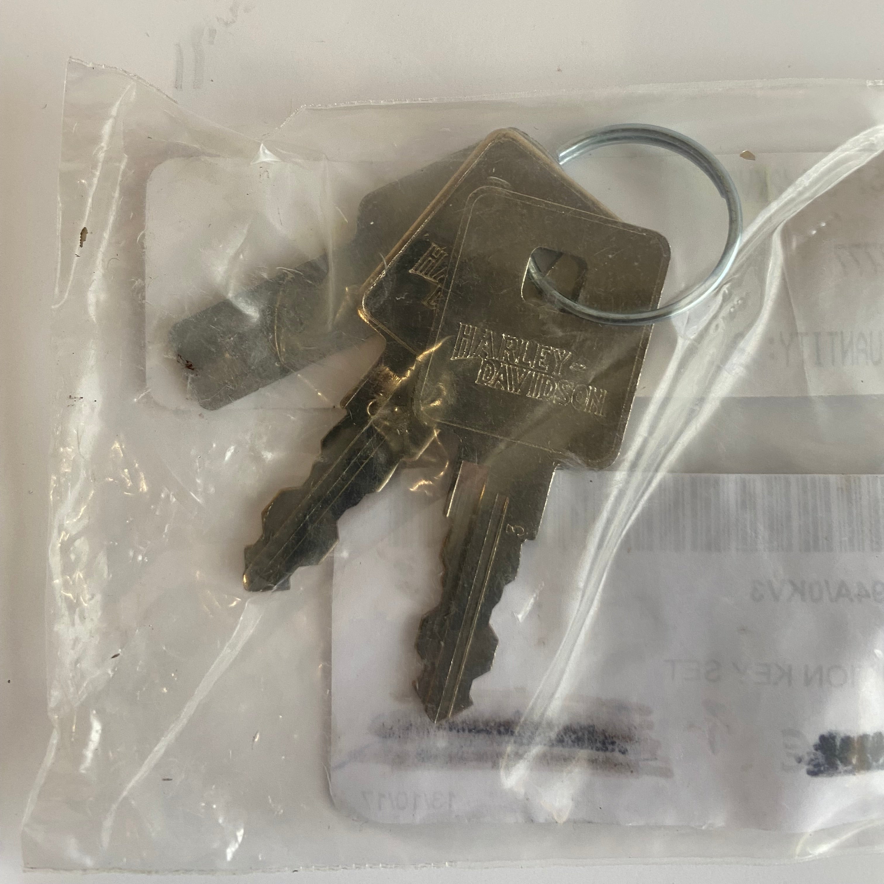 Jeu de 2 clés plates Harley Davidson Code KV3 REF OEM 71451-94A