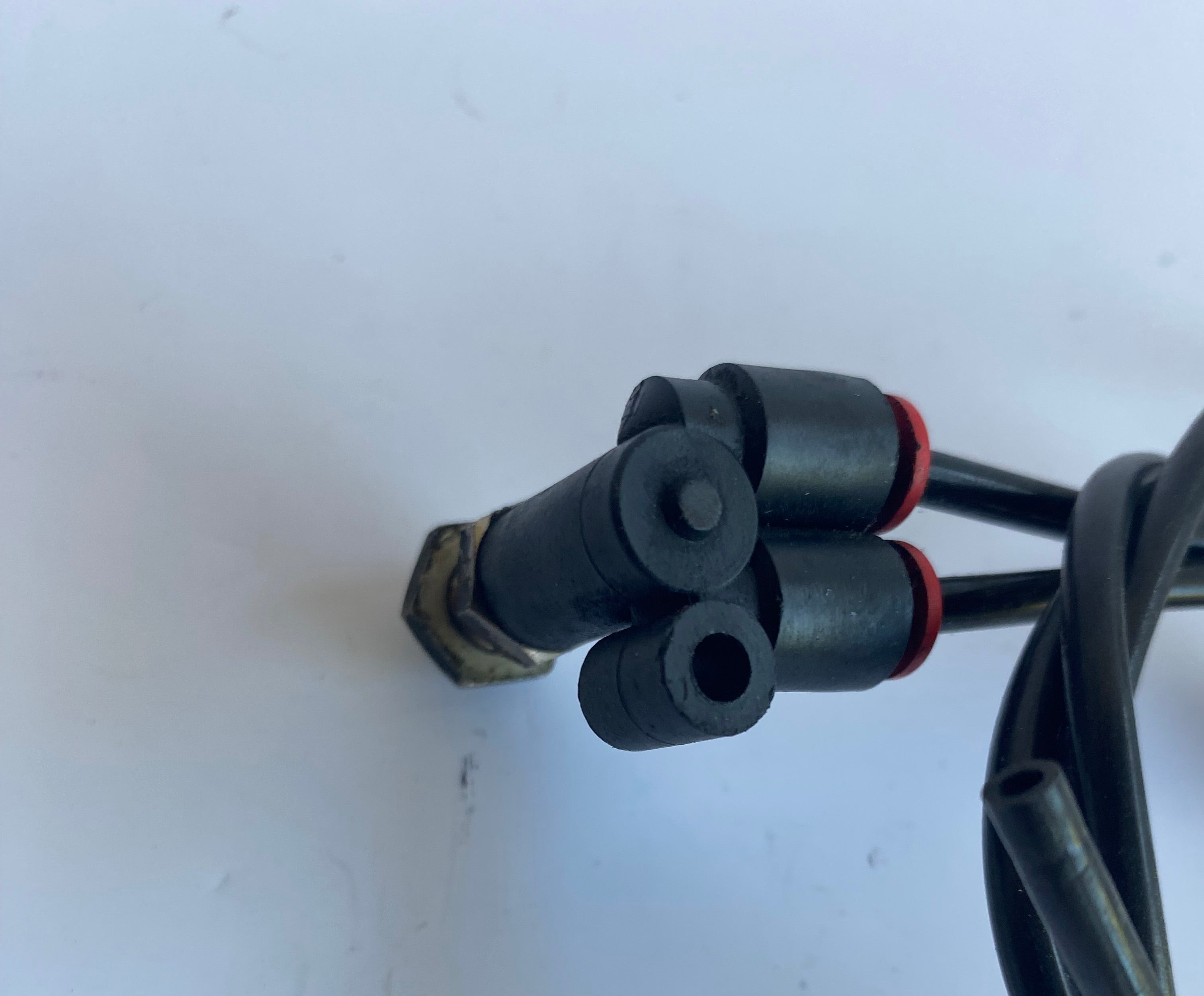 Harley Davidson Touring Shock Absorber Air Fitting REF OEM 54357-03