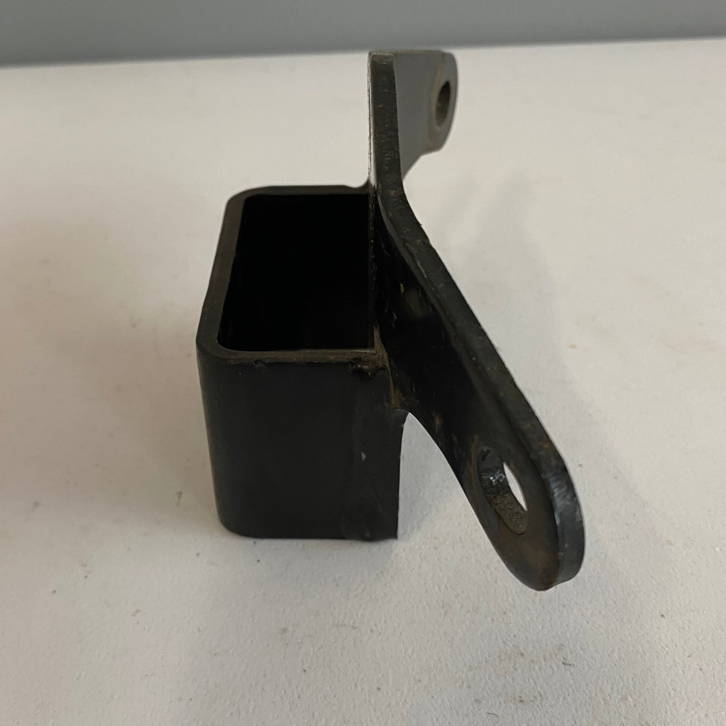 BUELL Upper Engine Mount OEM REF: 16272-98Y