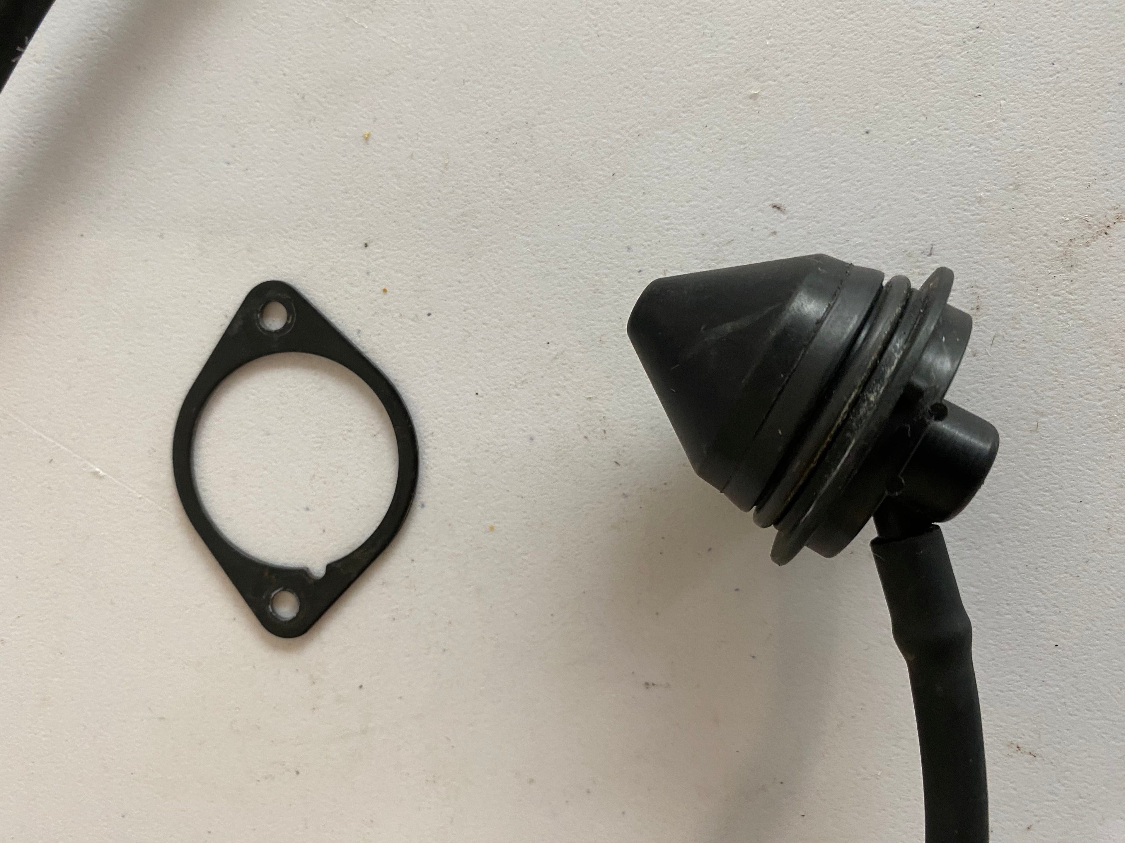 Mise à l'air de réservoir de carburant BUELLREF OEM : P0115.02A8