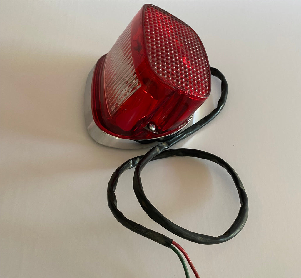 Komplettes Rücklicht für Harley Davidson, Ref. OEM: 68049-93B