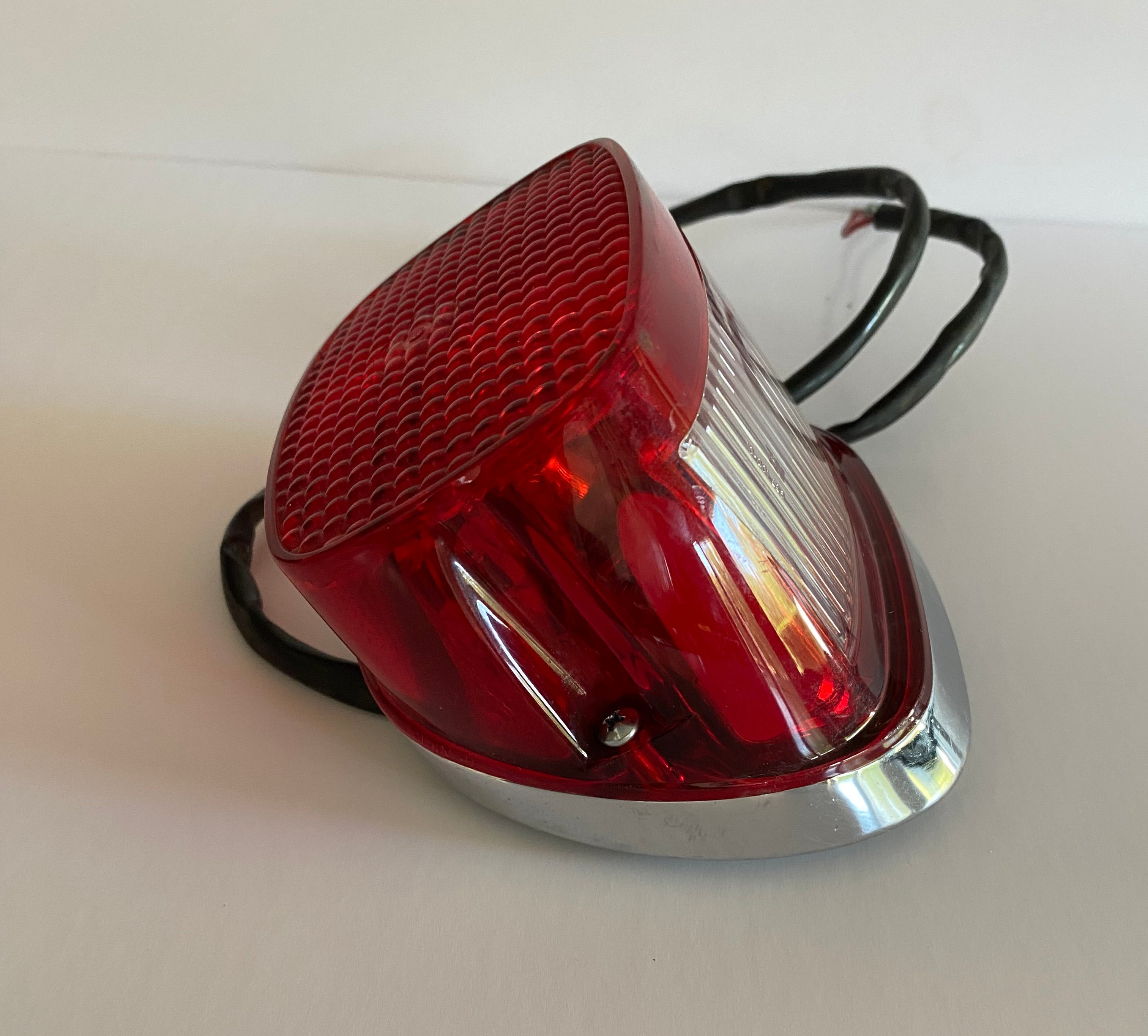Komplettes Rücklicht für Harley Davidson, Ref. OEM: 68049-93B