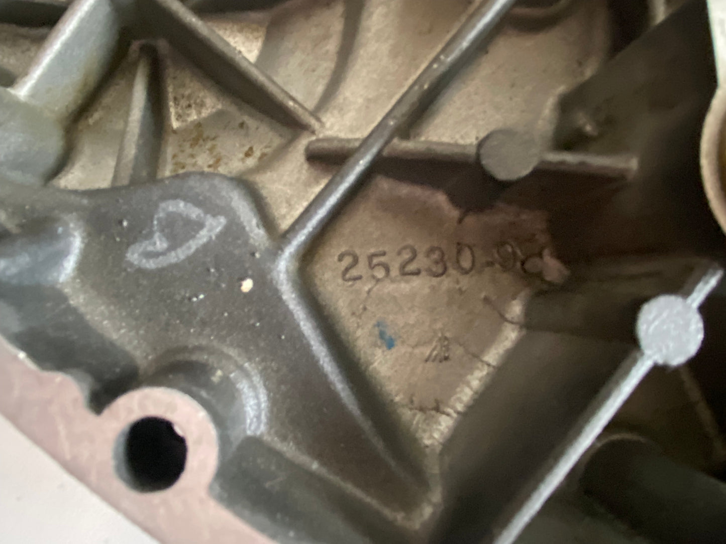 Carter de distribution Harley Davidson REF OEM : 25307-99YA