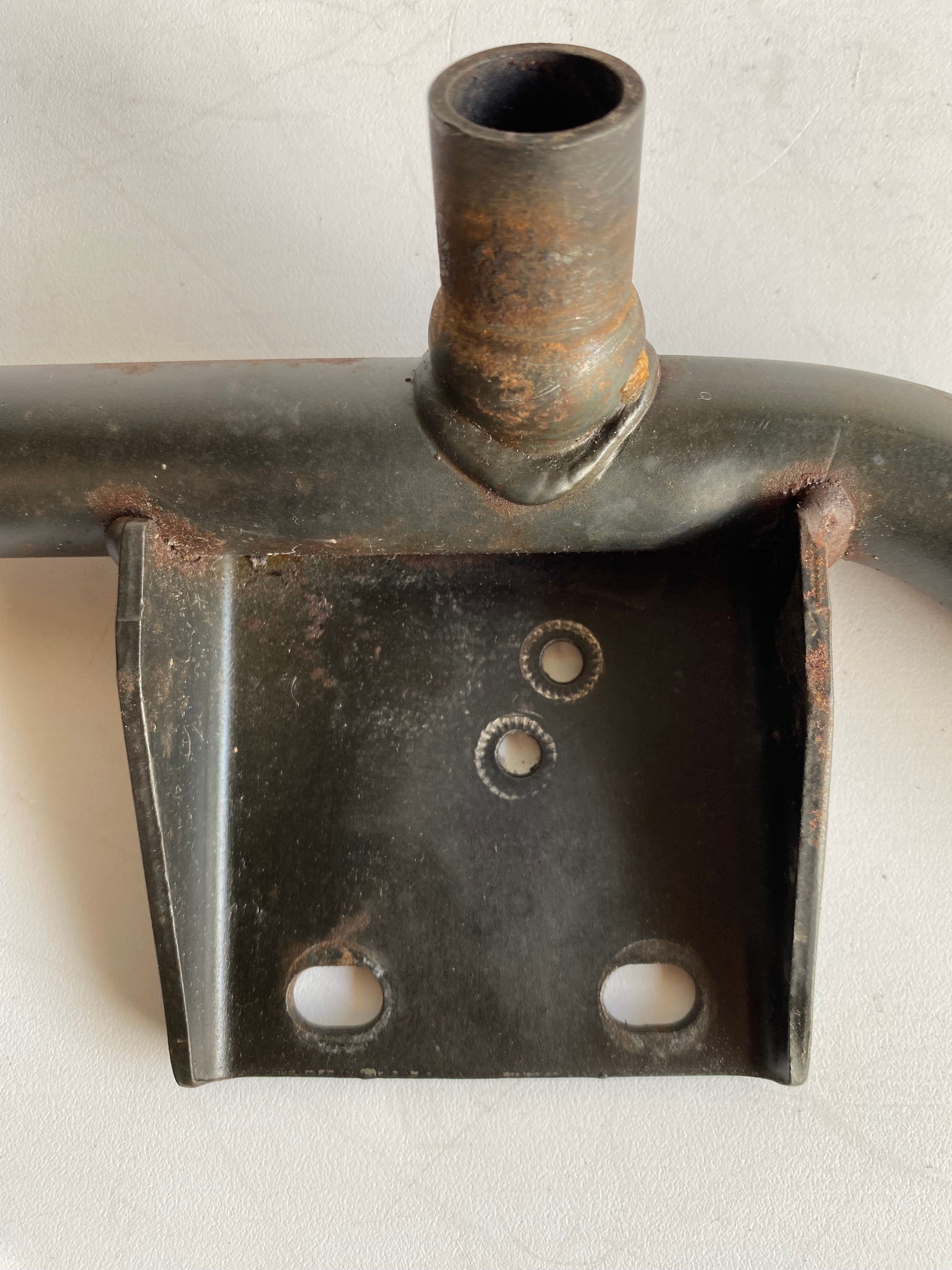 InterConnect Muffler Bracket Softail Harley Davidson Exhaust REF OEM 66737-07