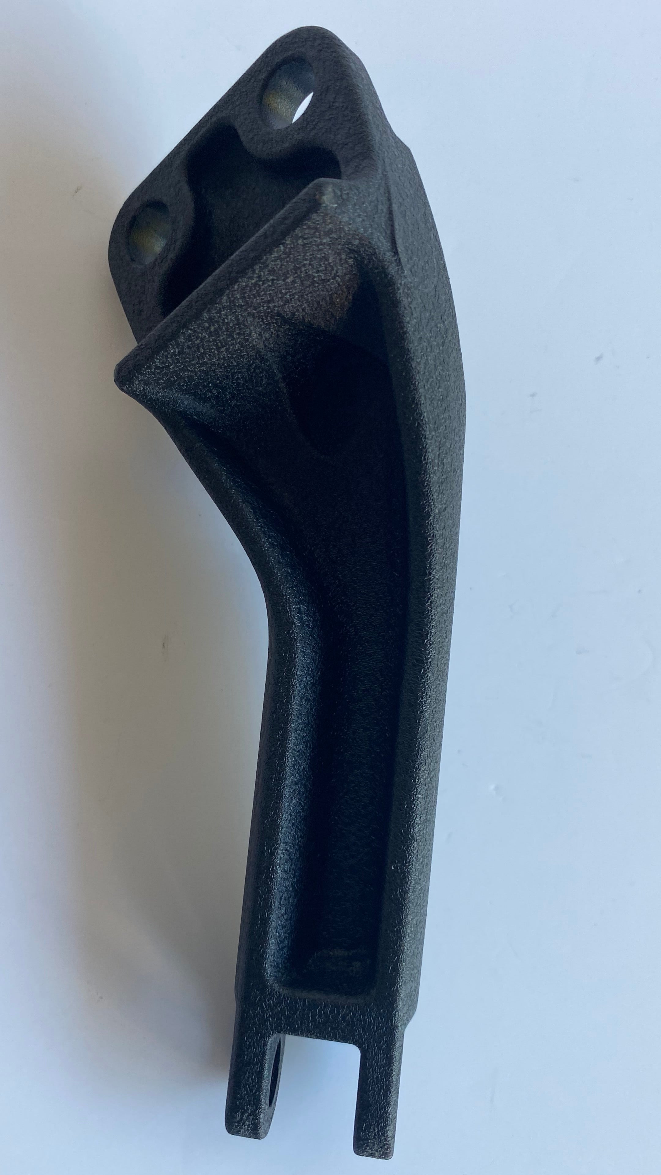 Support de cale pied passager gauche Dyna Harley Davidson REF OEM 49230-06