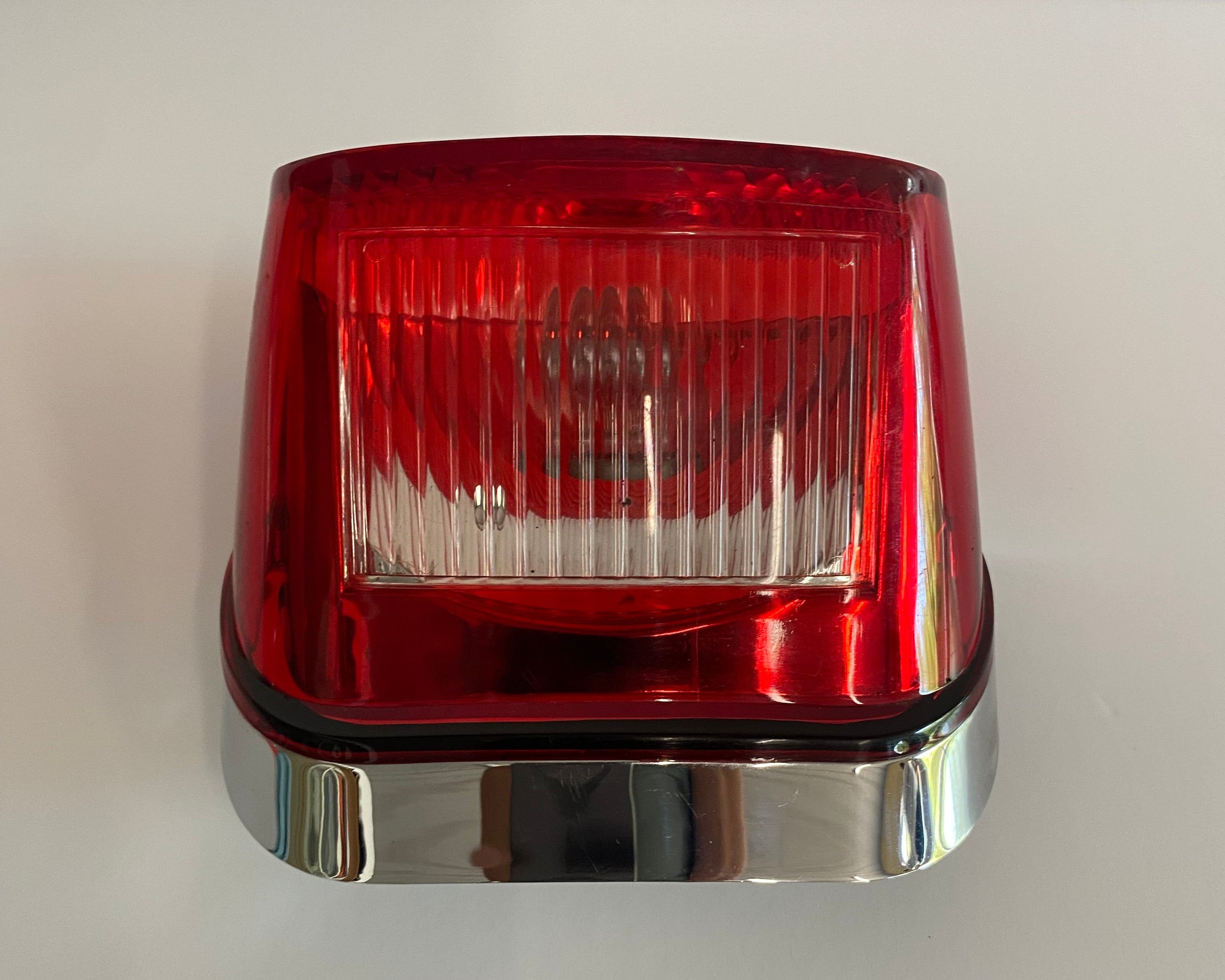 Komplettes Rücklicht Harley Davidson REF OEM: 68141-04 & 68066-99A