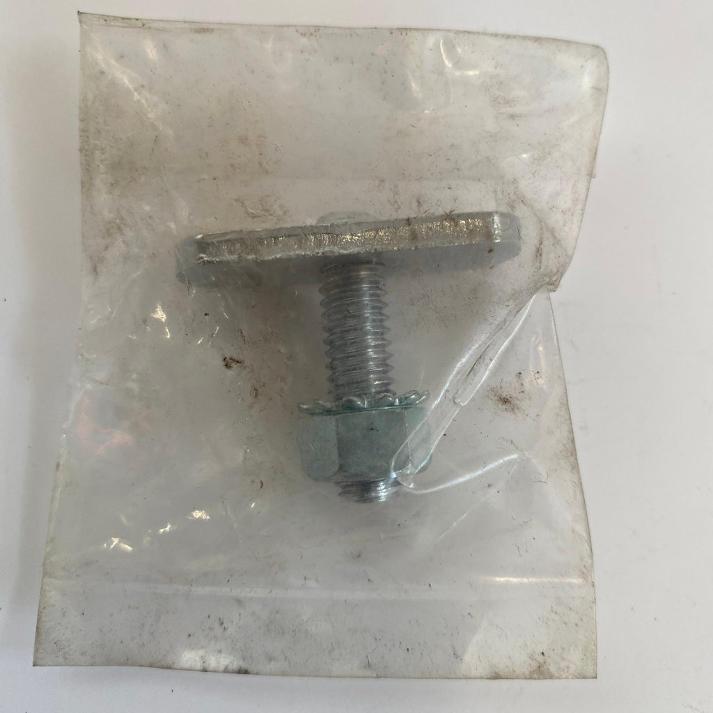 Vis en T silencieux échappement Harley Davidson REF MCS 555772