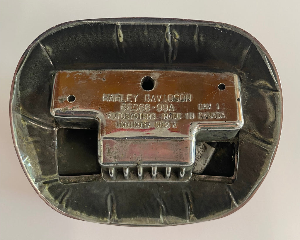 Komplettes Rücklicht Harley Davidson REF OEM: 68141-04 & 68066-99A