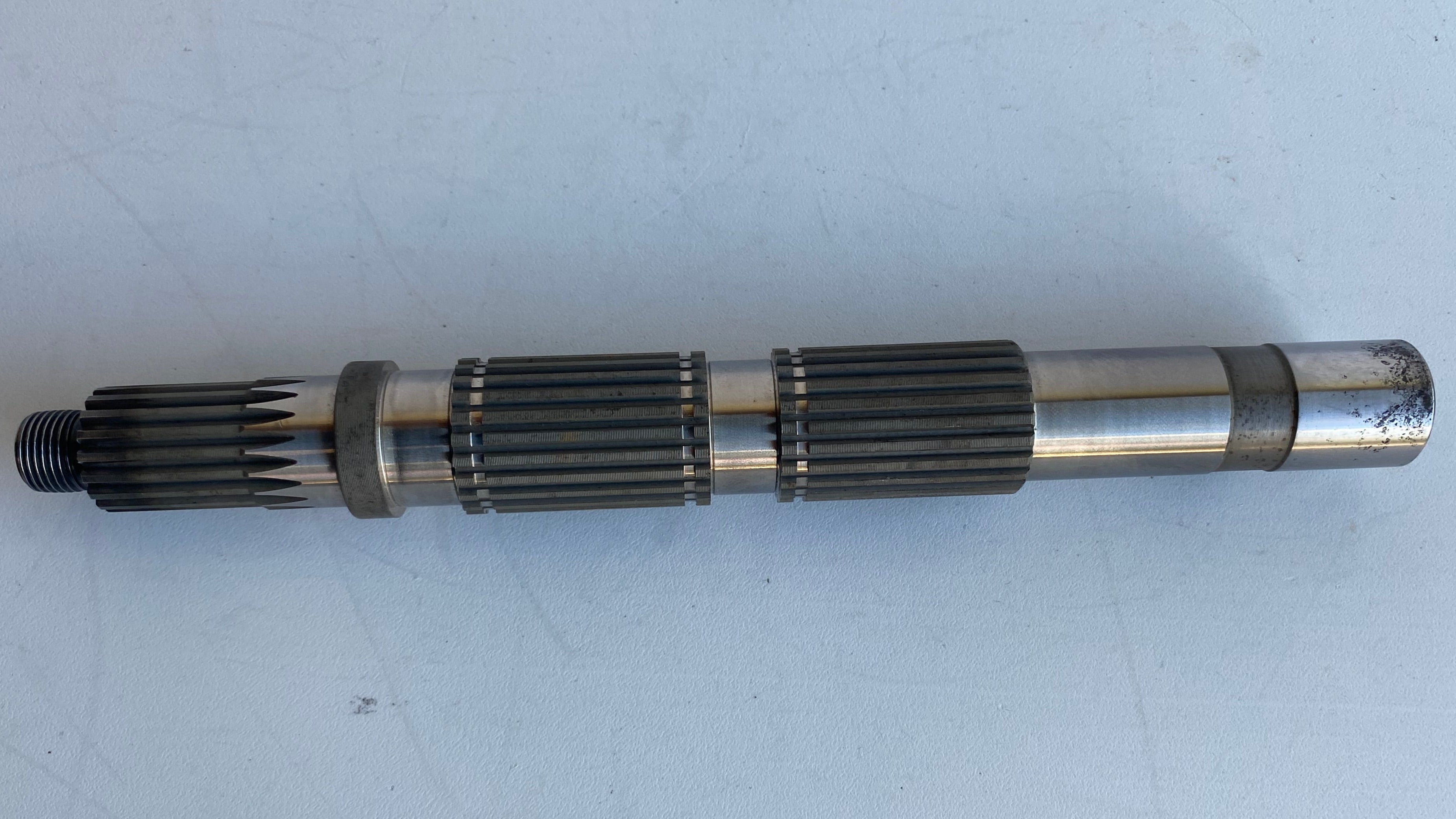 Harley Davidson 5-speed Sportster gearbox main shaft REF OEM 35640-89