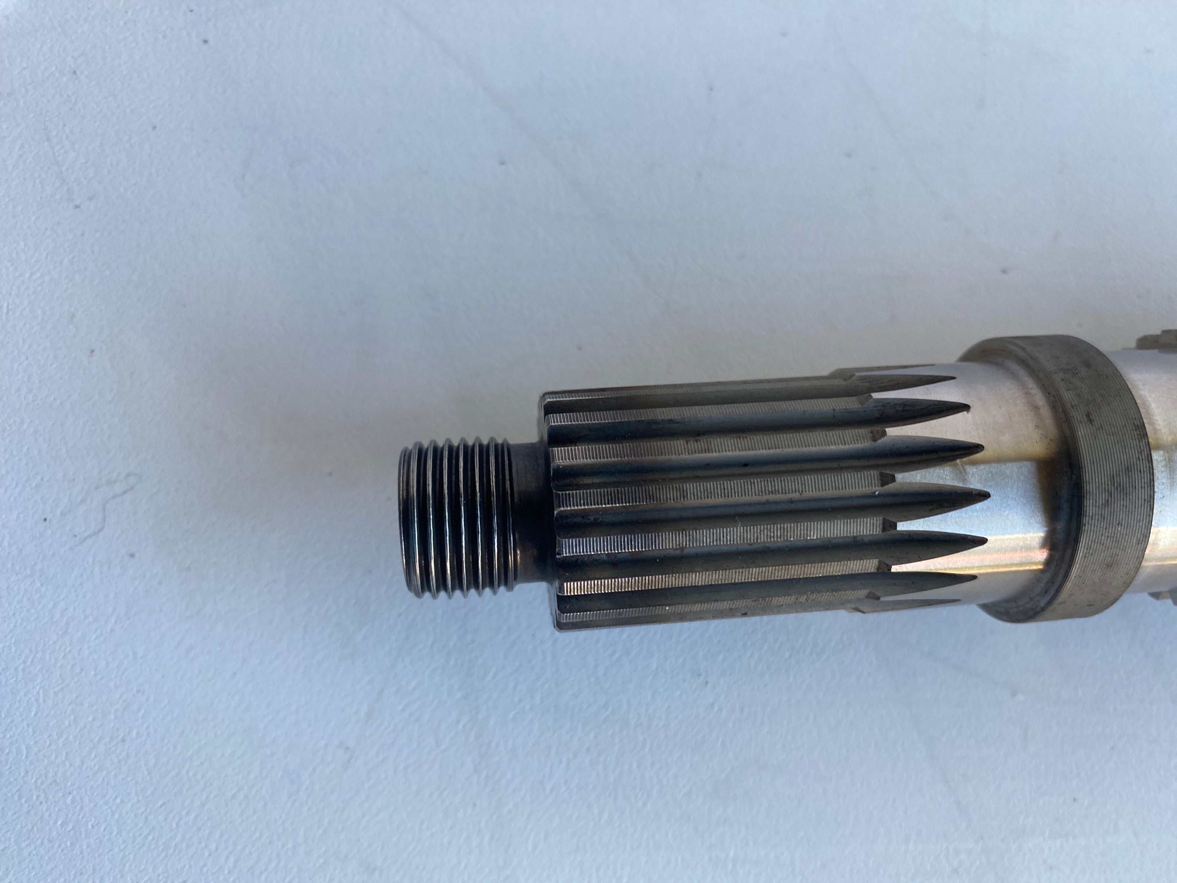 Harley Davidson 5-speed Sportster gearbox main shaft REF OEM 35640-89