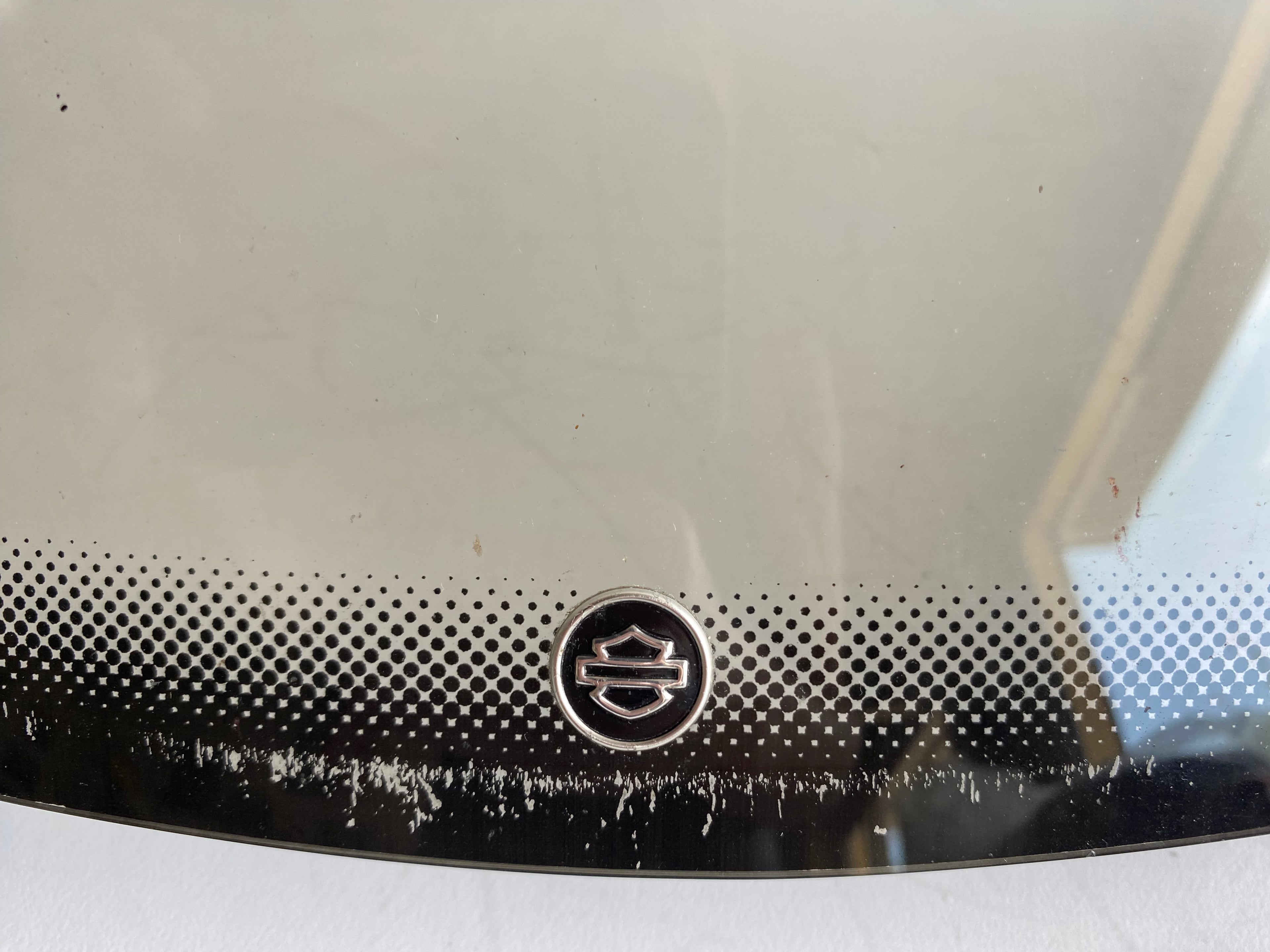 Pare brise fumé 15 pouces Road Glide Harley Davidson REF 57400270