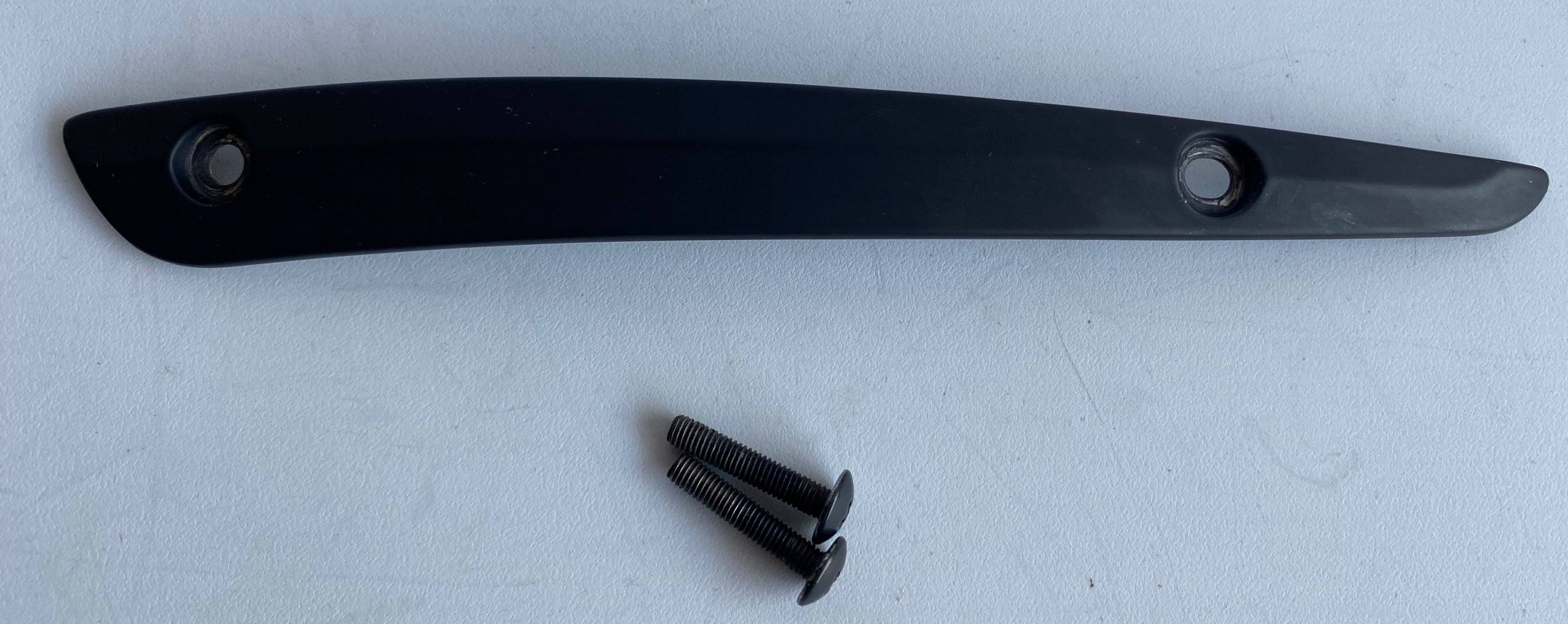 Fixations pare brise Road Glide Harley Davidson REF OEM 57400308 & 57400309