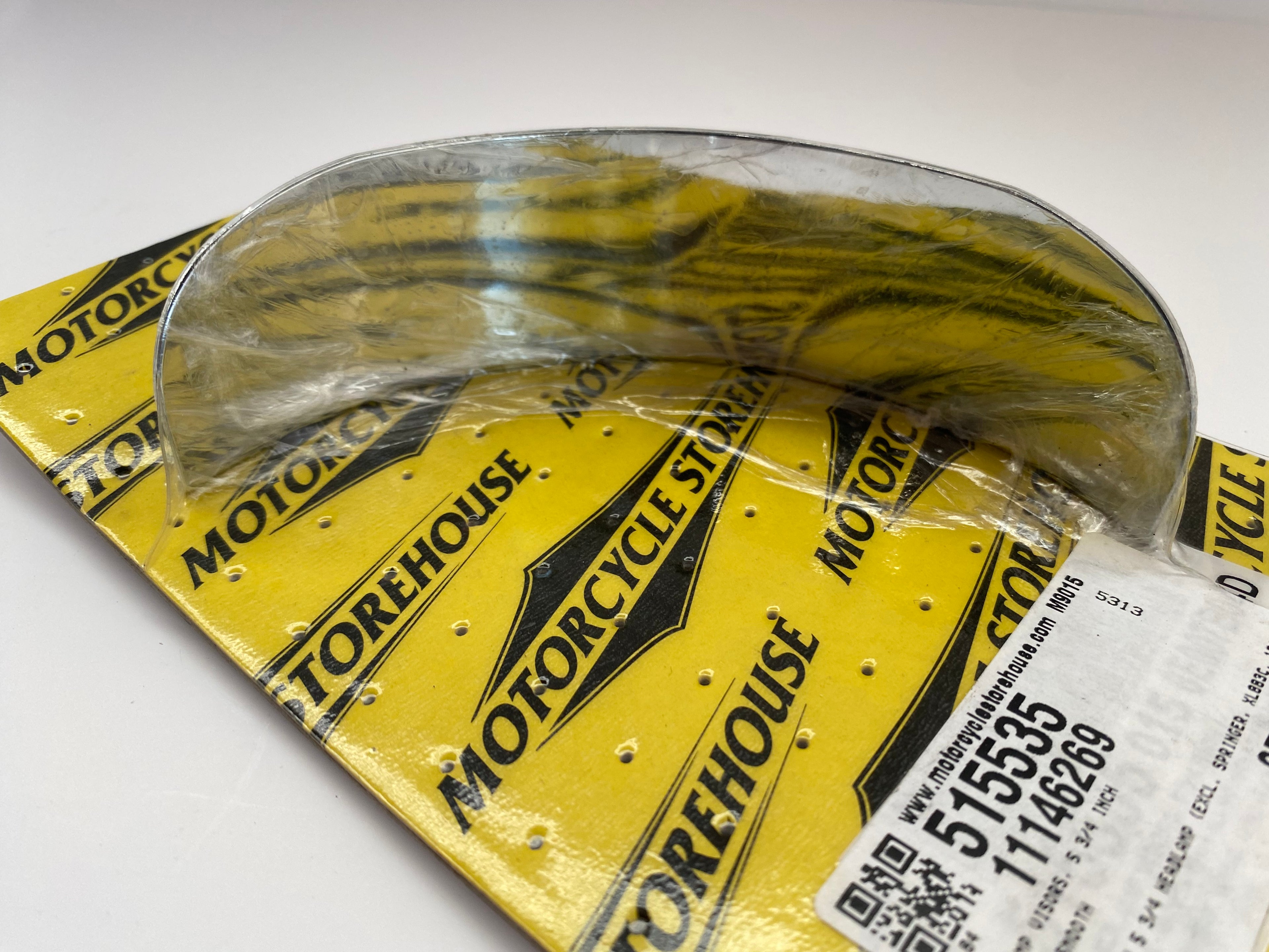 Casquette de phare chromée 5-3/4 pouces Harley Davidson REF MCS 515535