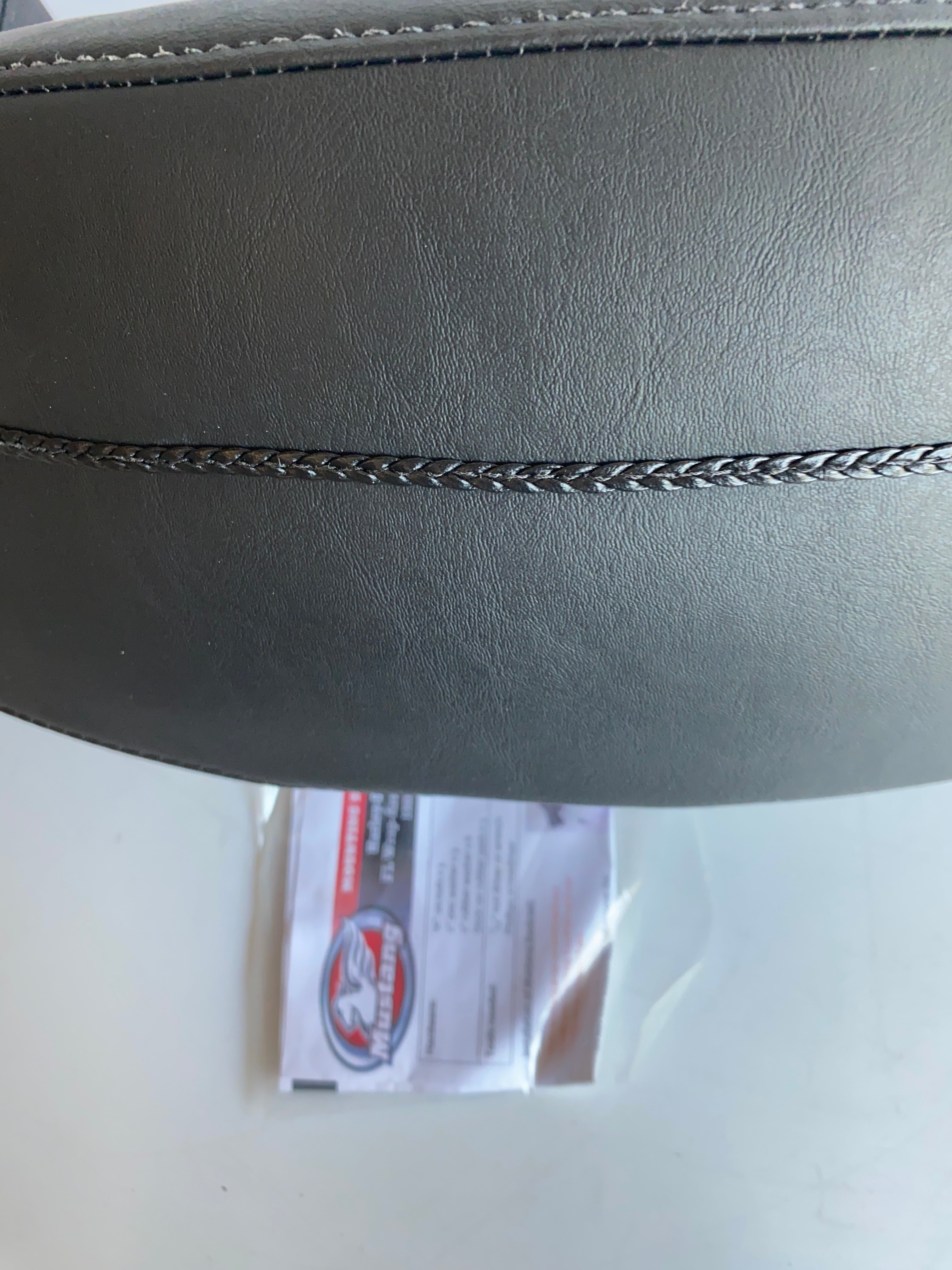 Dosseret King Tour Pak Mustang Harley Davidson REF Mustang 75324