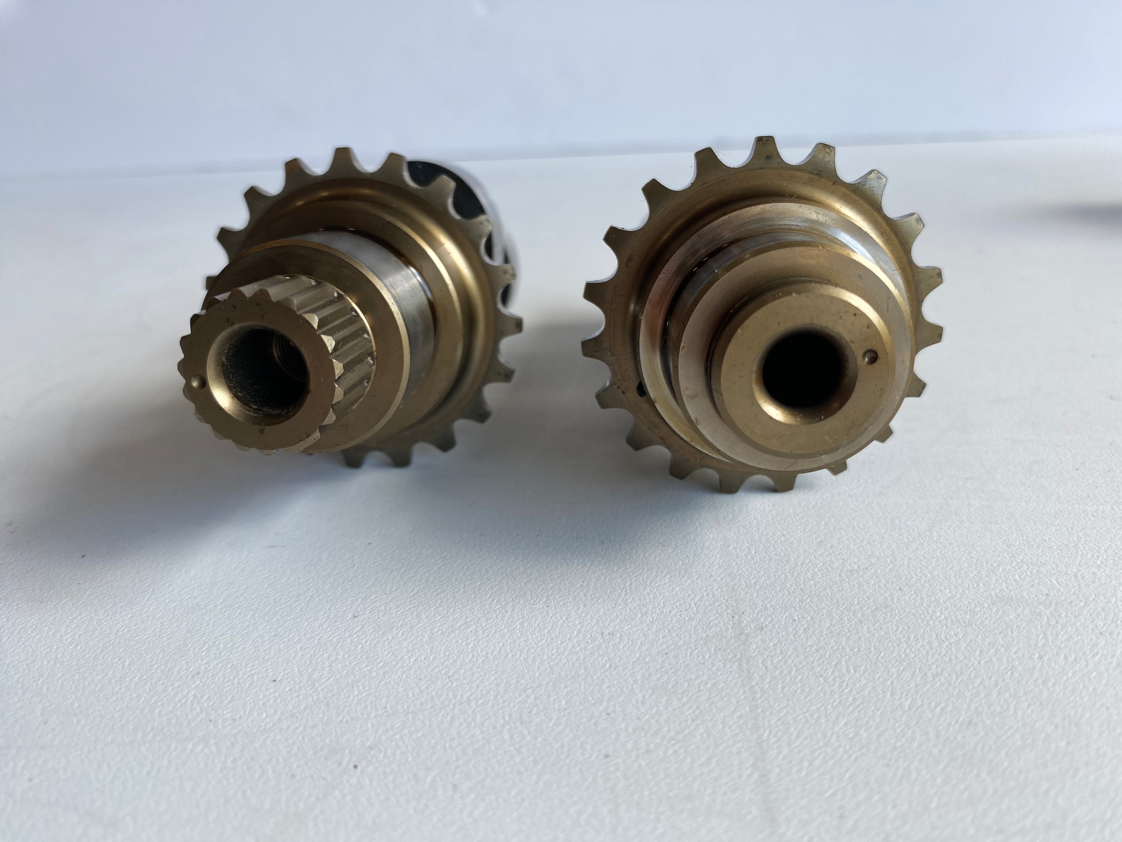 Camshafts OEM Harley Davidson Touring Harley Davidson REF OEM 25400002 &amp; 25400003